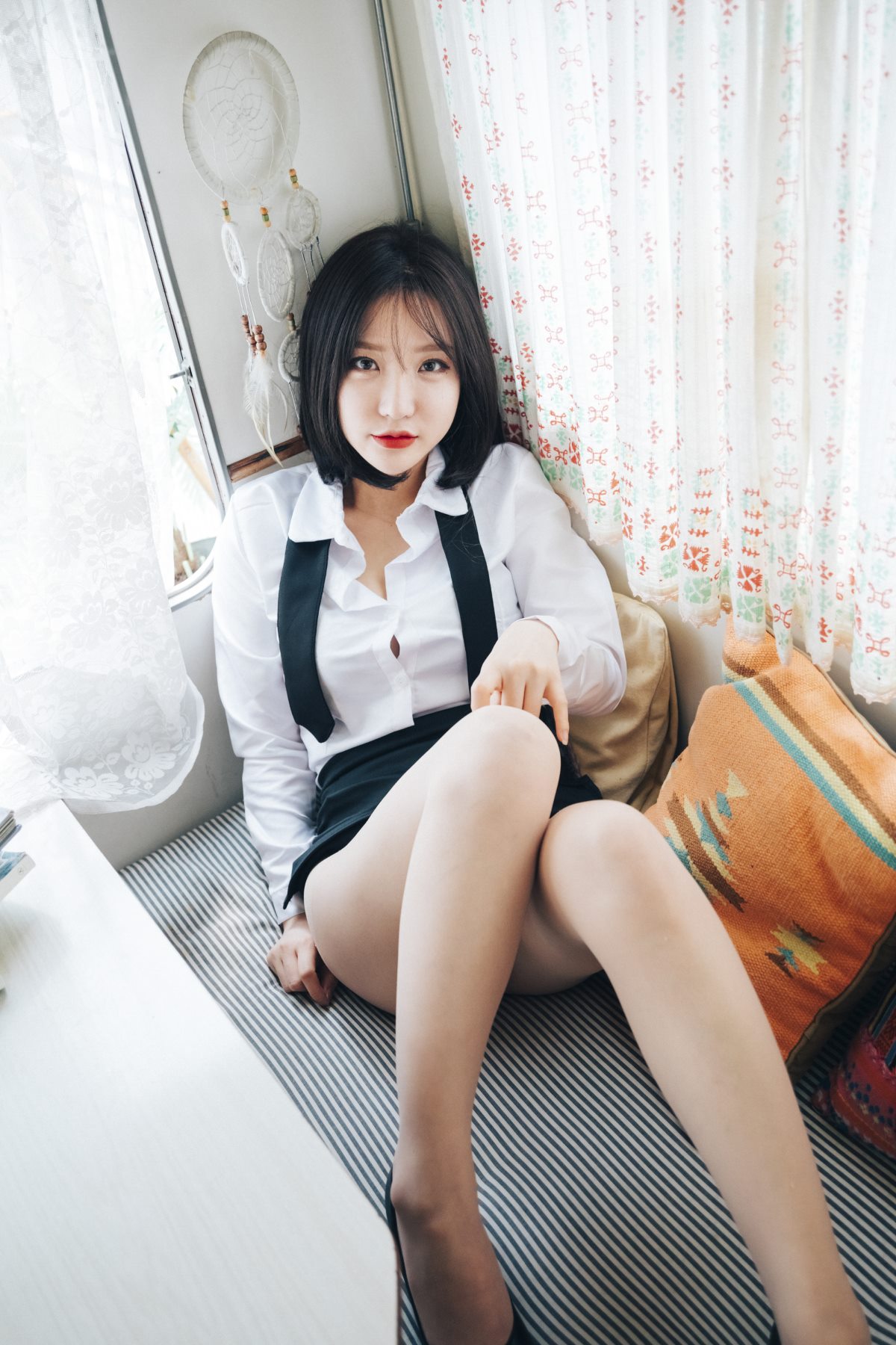 Loozy Officegirls Vacation Vol 2 Son Ye Eun 손예은 0045 4579974838.jpg