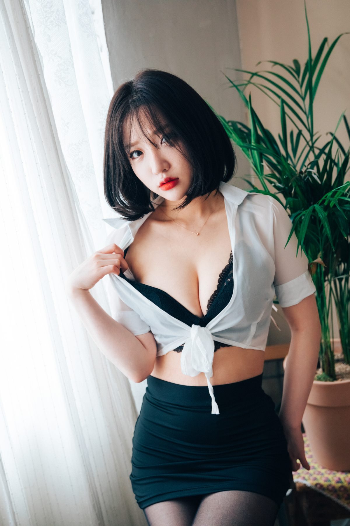 Loozy Officegirls Vacation Vol 1 Son Ye Eun 손예은 0014 8304726021.jpg