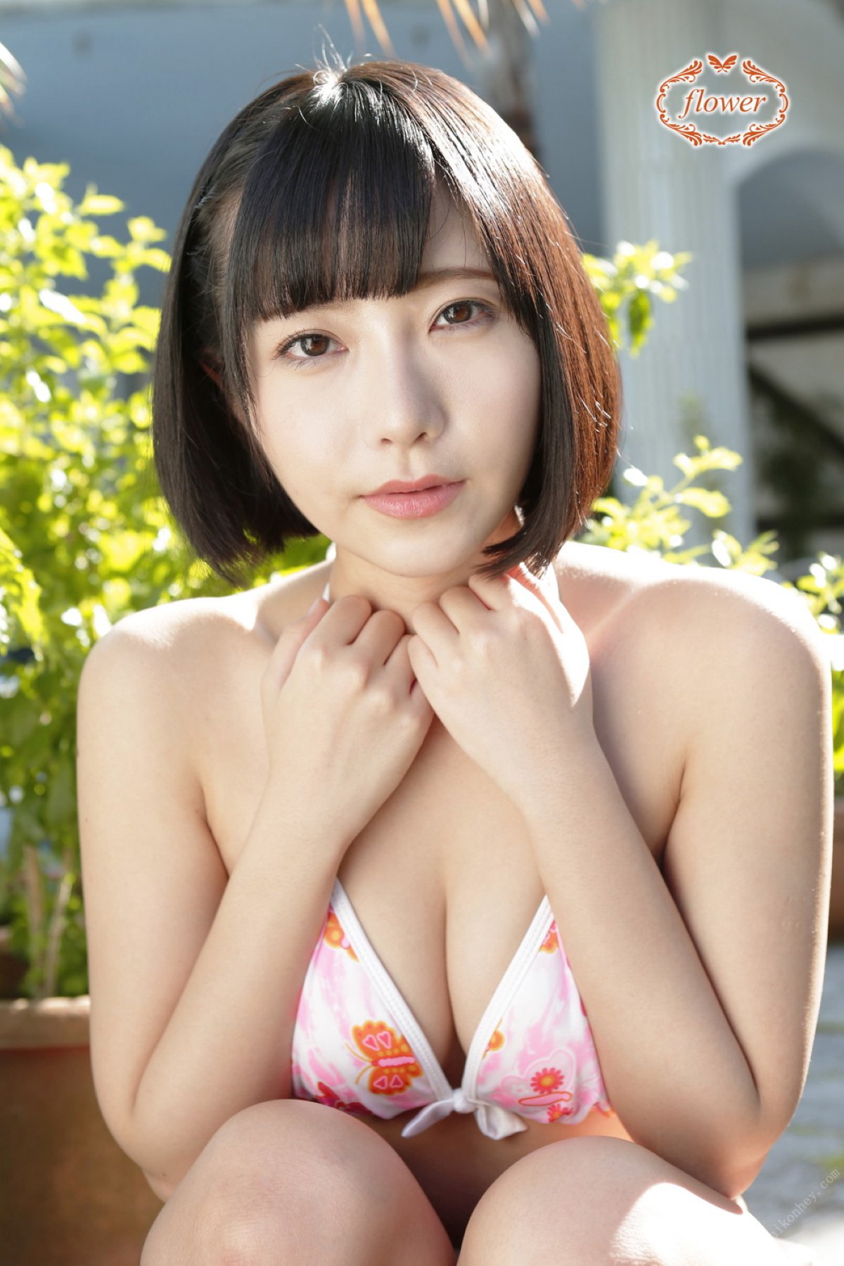 Photobook FLOWER Yui Shirasaka 白坂有以 Vol 01 0042 7660338763.jpg