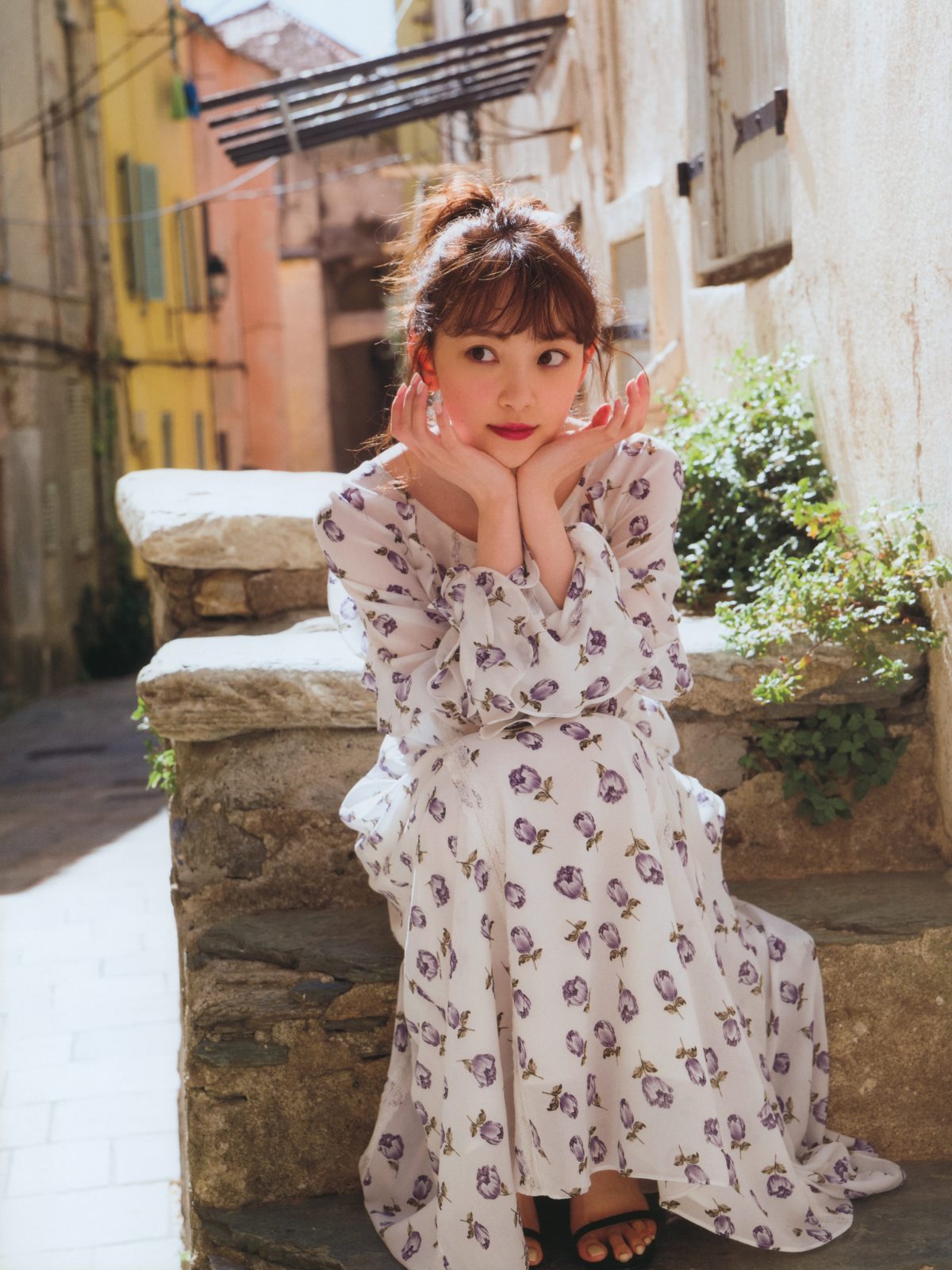 Photobook 堀未央奈 2nd写真集 いつかの待ち合わせ場所 0030 4321819622.jpg