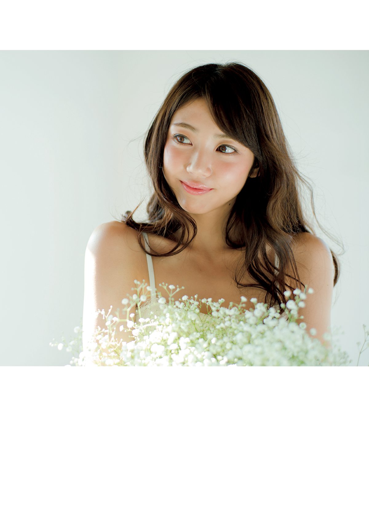 Photobook 山谷花純 ファースト写真集 babys breath 0080 6374725203.jpg