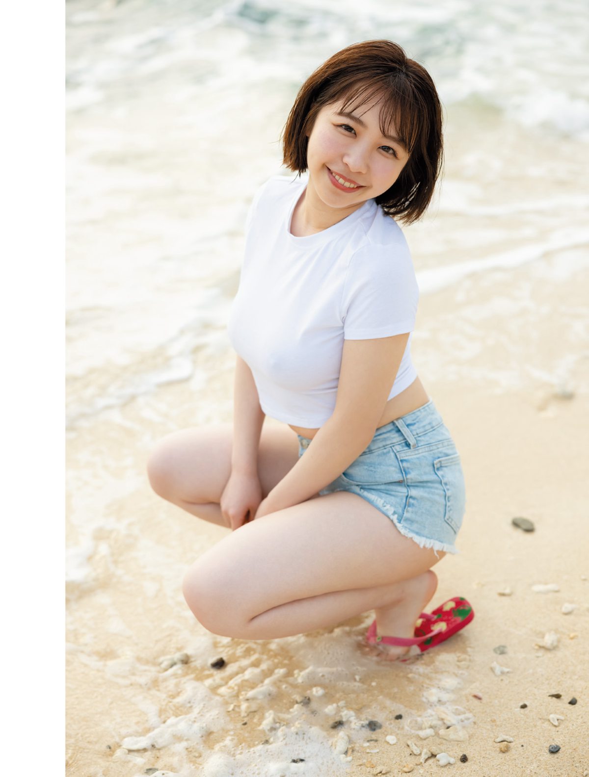 Photobook Riho Shishido 宍戸里帆 1st Photobook Pure report ピュアりぽーと 2022 07 30 0035 9331928781.jpg