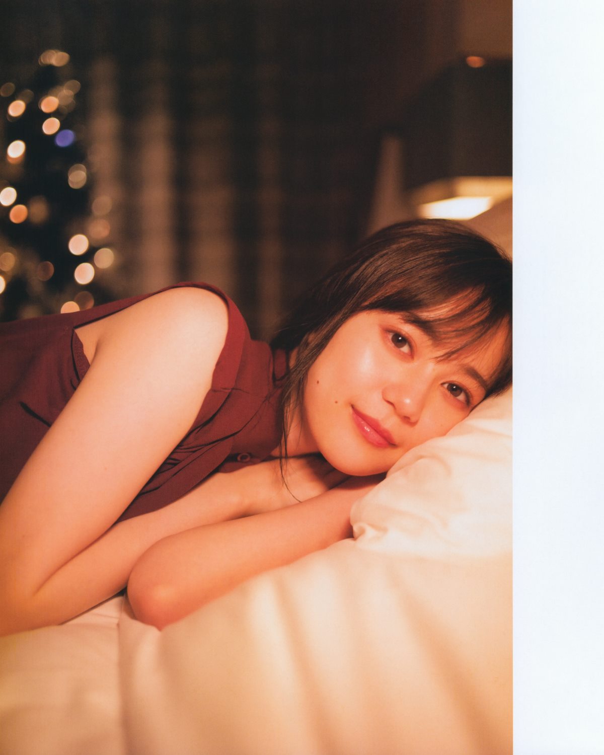 Photobook 生田絵梨花 乃木坂46卒業記念メモリアルブック カノン 0098 4192835717.jpg