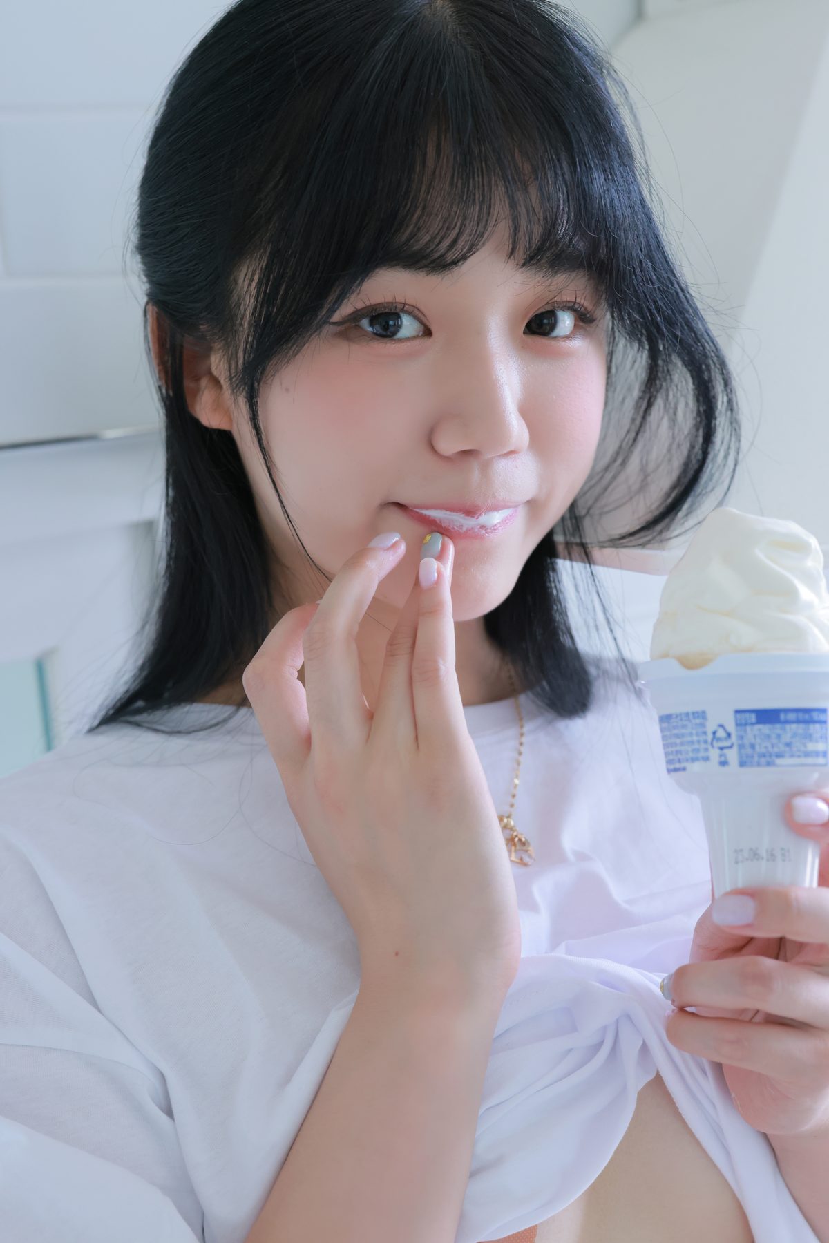 SWEETHEBE CREAM YUI Vol 18 A 0062 5723474651.jpg