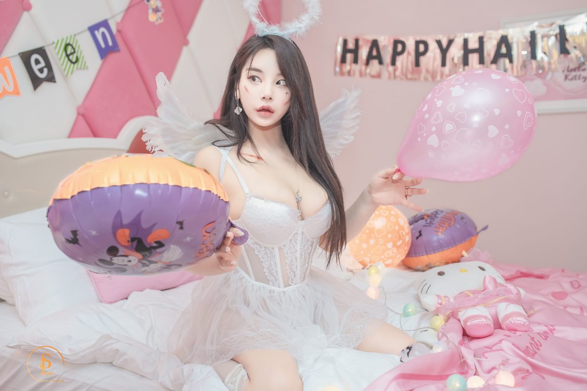 SaintPhotoLife Zzyuri 쮸리 Vol 16 Pink Halloween 0009 9041562440.jpg