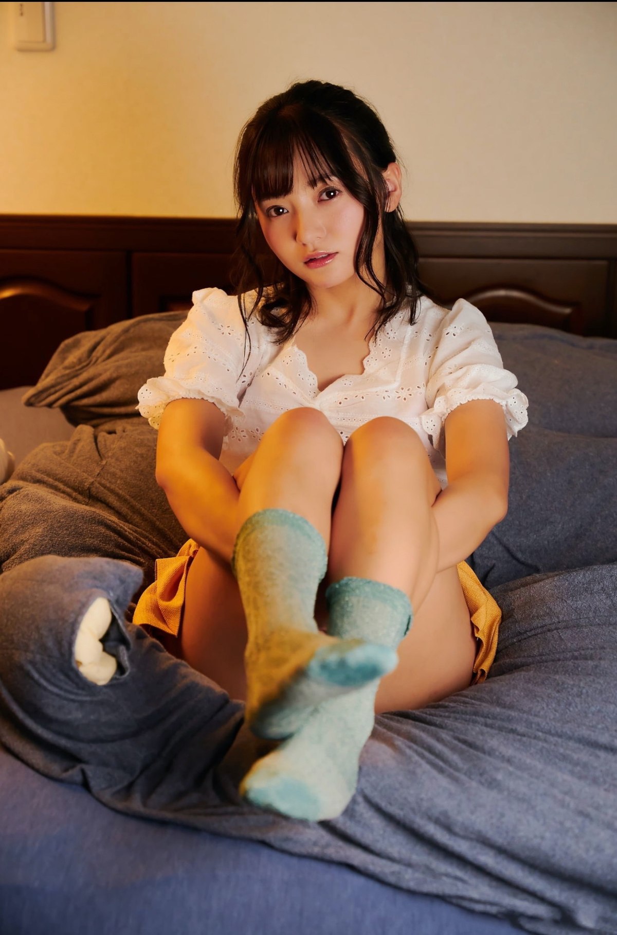 Photobook Ayana Nishinaga 西永彩奈 Mode Flash Of Love B 0012 8946036972.jpg