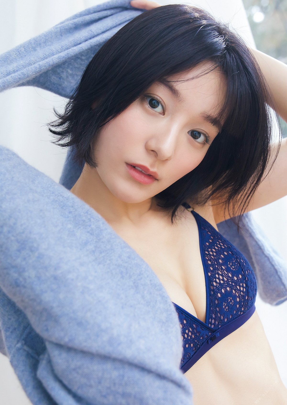 Digital limited YJ PHOTO BOOK 2023 02 22 Momoko Nitta 新田桃子 New Age 0044 9051828600.jpg