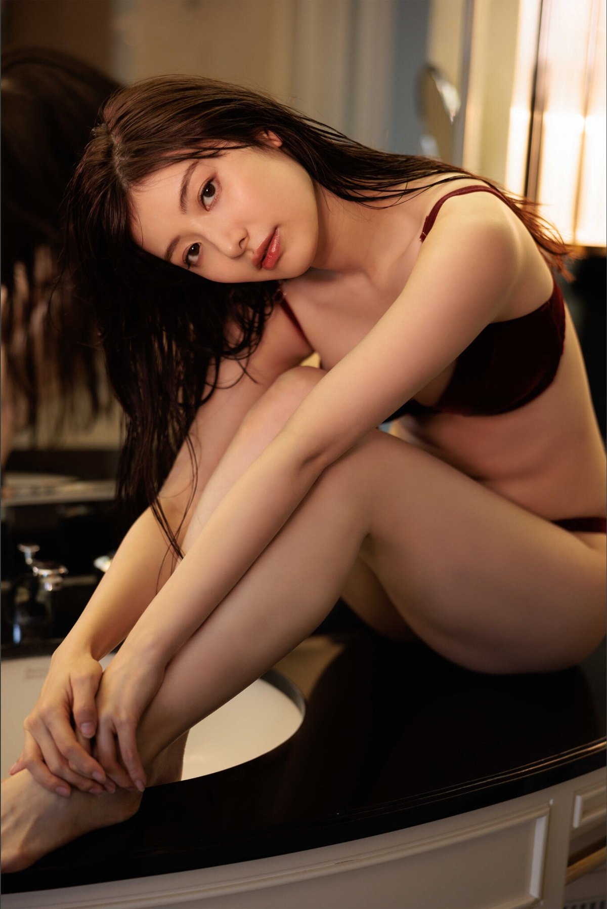 Weekly Gendai Photobook 2023 07 21 Tomu Muto 武藤十夢 Genius To Seduce B 0032 7482494674.jpg