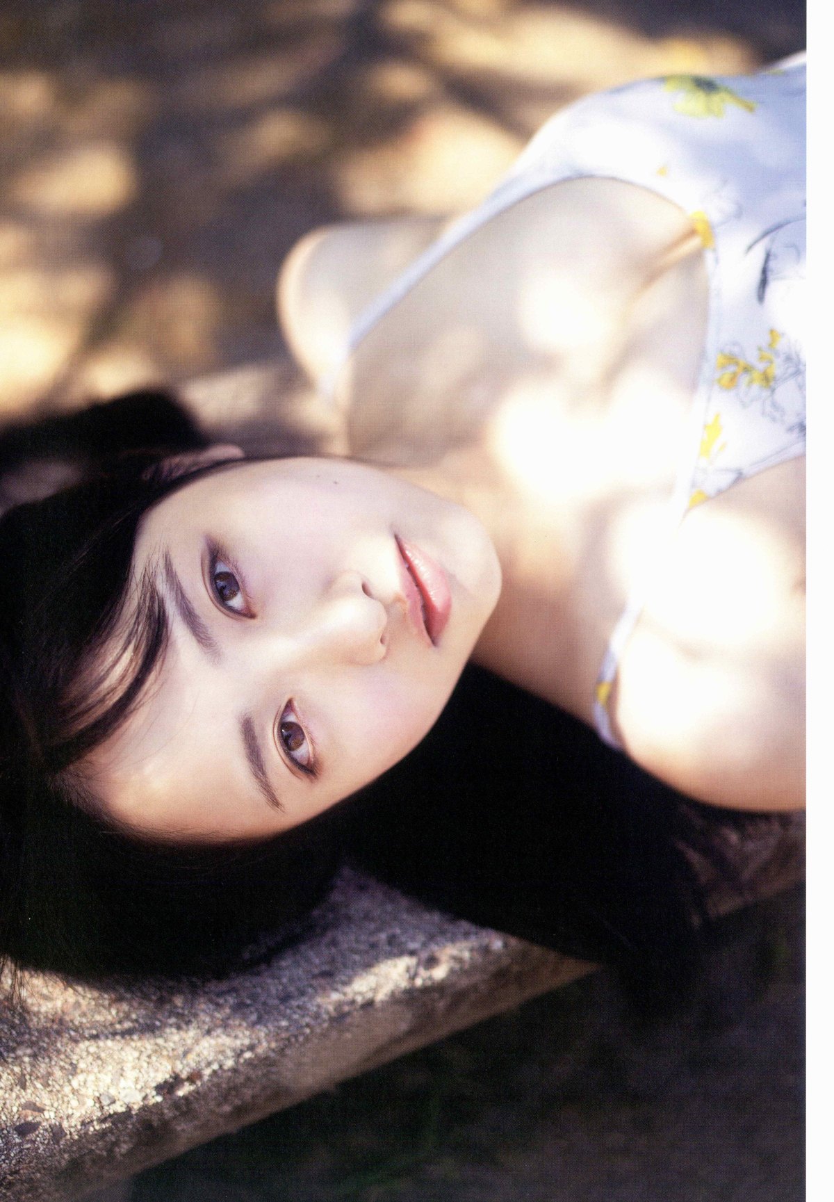 Photobook 2020 12 02 Chiho Ishida 石田千穂 1st Photobook Lemon Season A 0013 3006489922.jpg