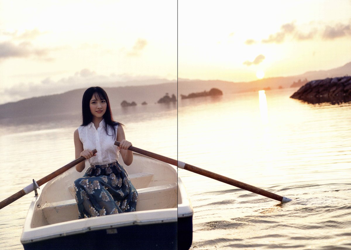 Photobook 2020 12 02 Chiho Ishida 石田千穂 1st Photobook Lemon Season A 0059 8696668064.jpg