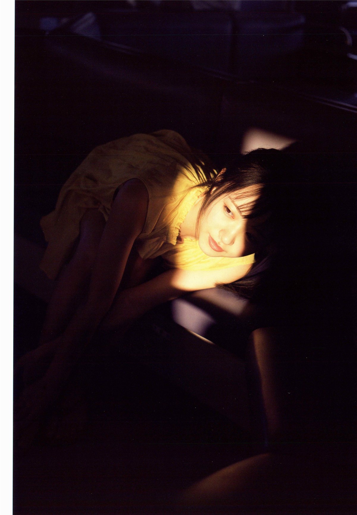 Photobook 2020 12 02 Chiho Ishida 石田千穂 1st Photobook Lemon Season B 0065 0157779739.jpg