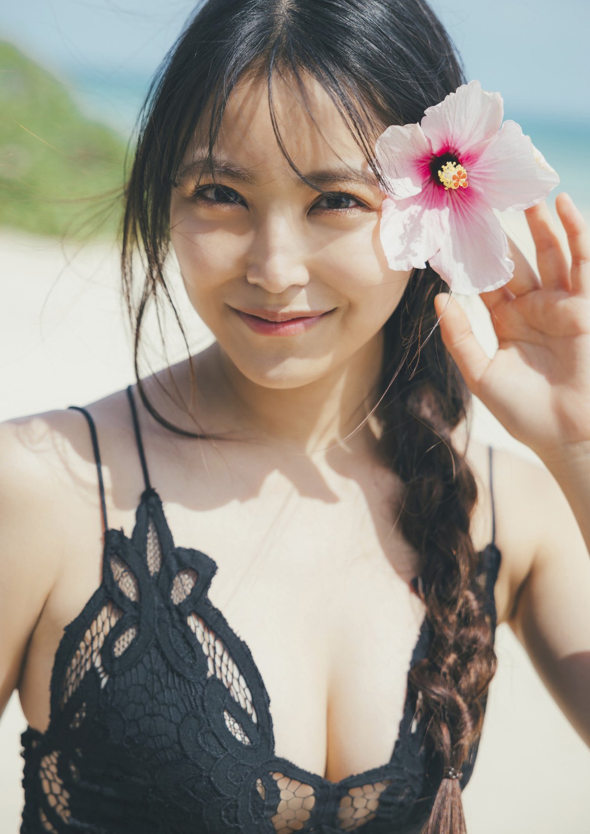 Photobook 2023 06 07 Miru Shiroma 白間美瑠 Aventure B 0056 3991335020.jpg