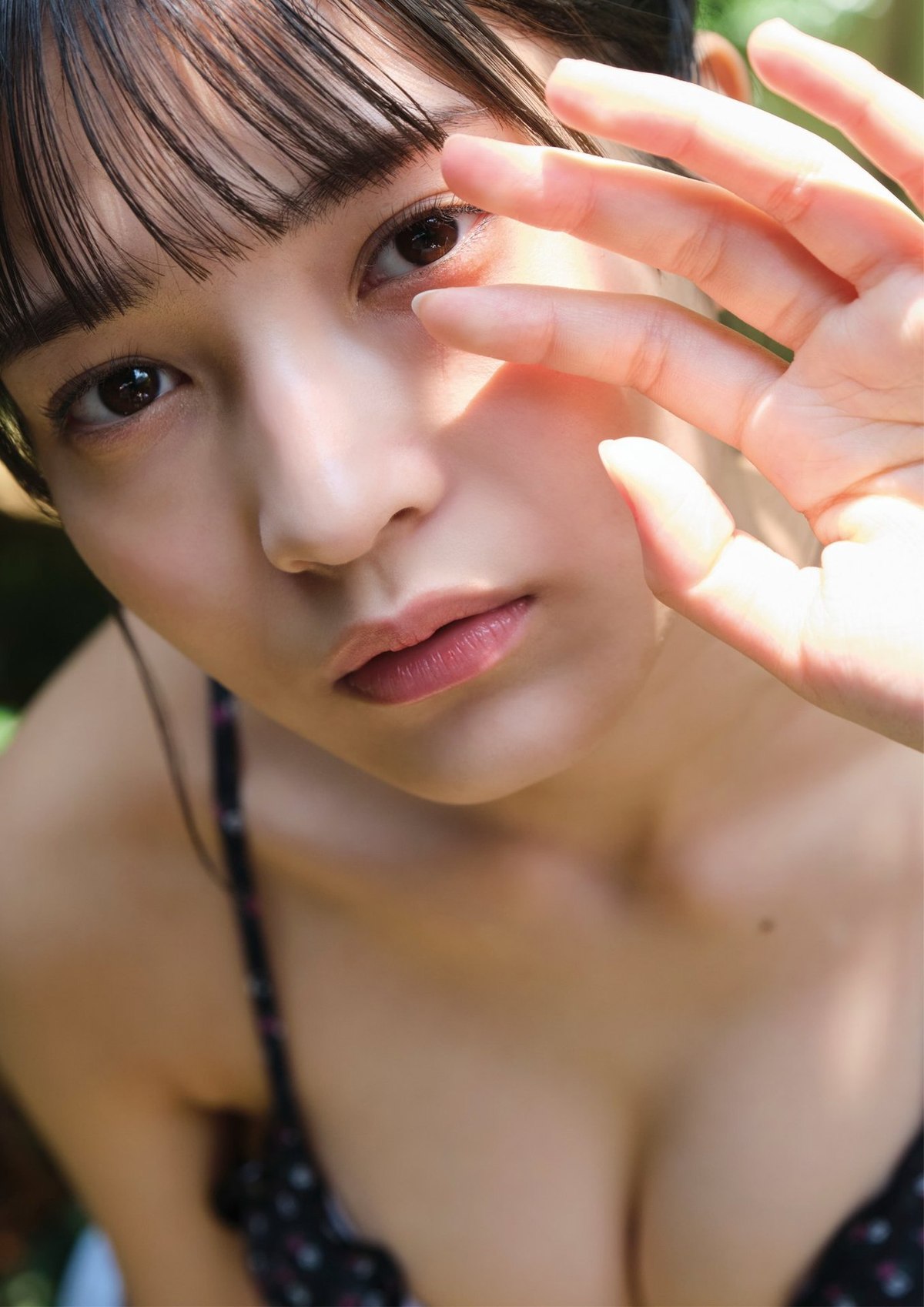 BRODY Photobook 2021 11 11 Nanako Kurosaki 黒嵜菜々子 That Girl Is Natural 0012 2299542945.jpg