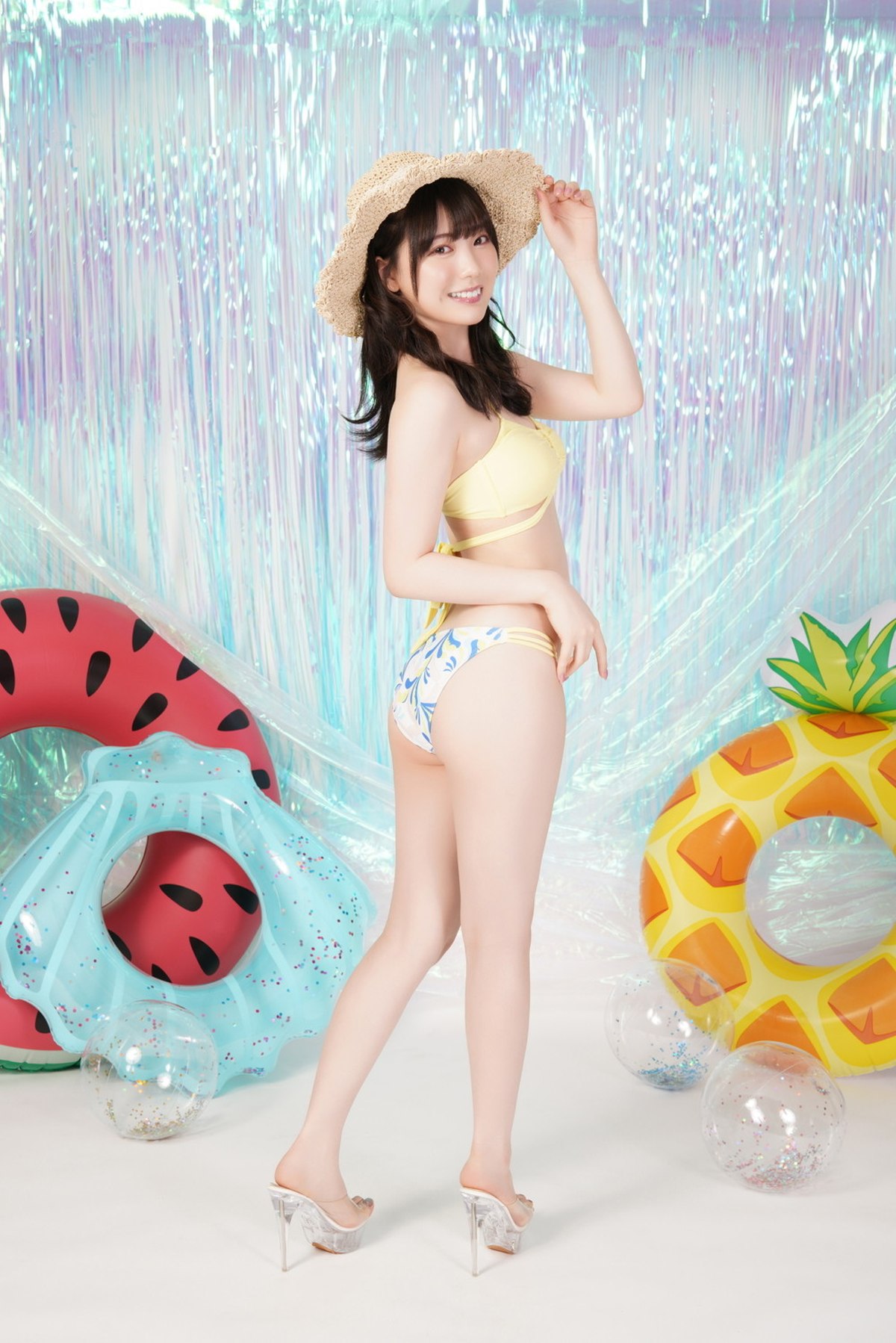 Photobook 2023 08 04 Mio Ishikawa 石川澪 VACATION SHOT 0016 2315587748.jpg