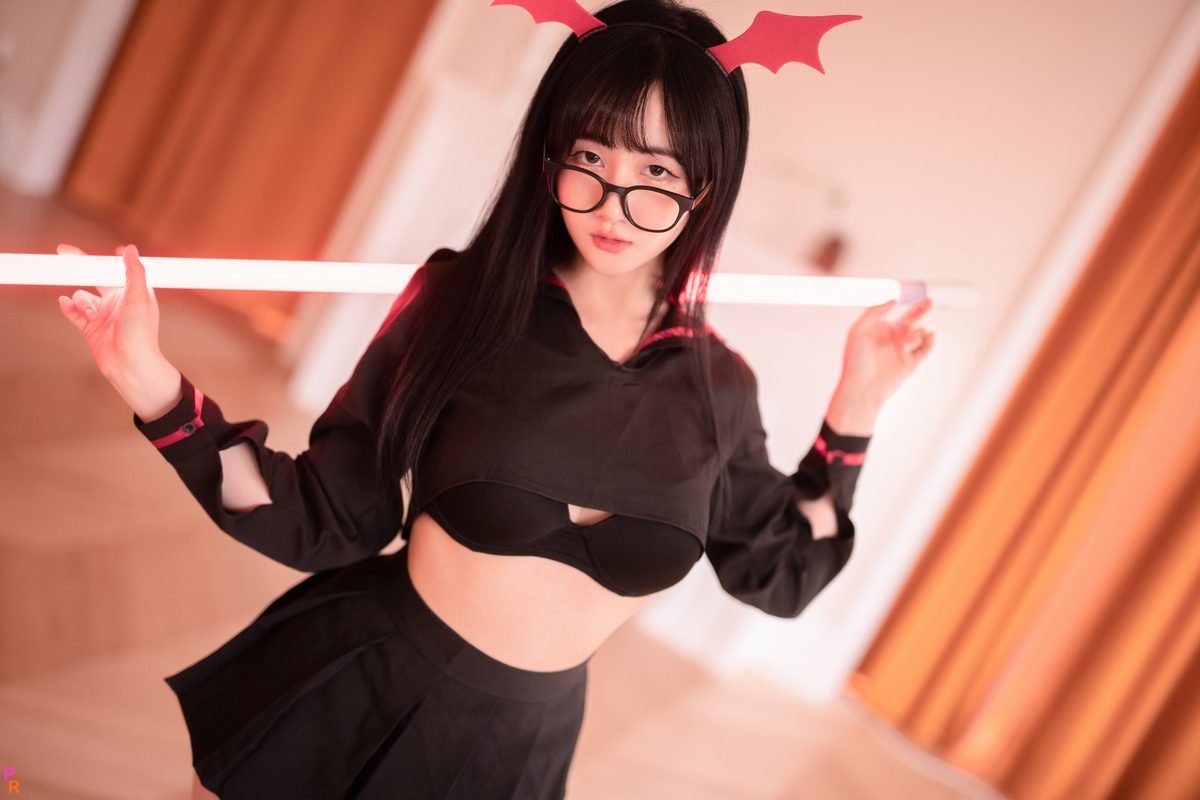 PINK Han Jina 한지나 Succubus B 0051 5549707044.jpg