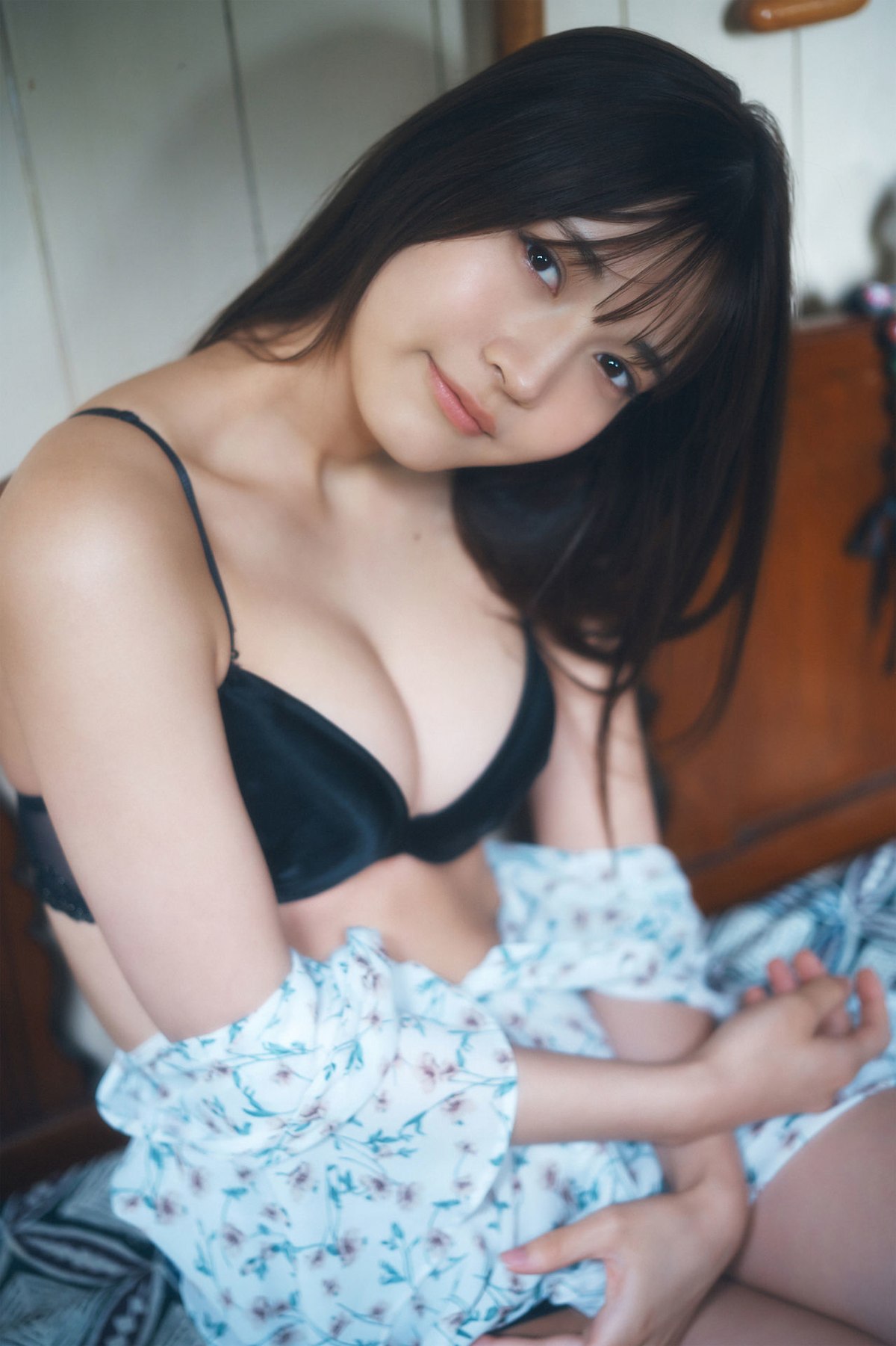 Weekly Gendai Photobook 2023 07 28 Nanako Kurosaki 黒嵜菜々子 Yukata Appearance Is Disheveled 0021 9855681880.jpg