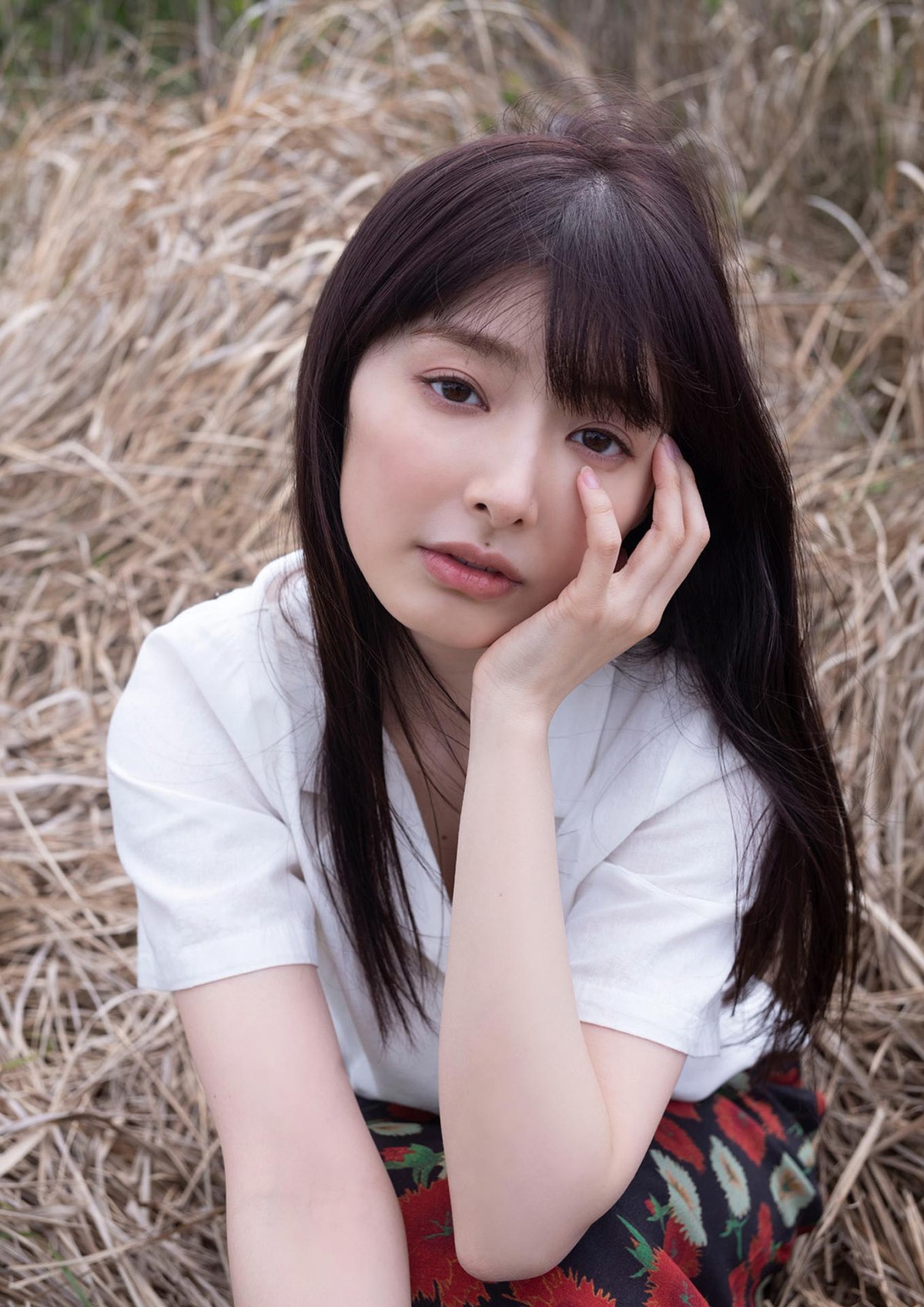 B L T Photobook 2023 08 29 Tomu Muto 武藤十夢 Kaze No Shirabe 0032 6020562577.jpg