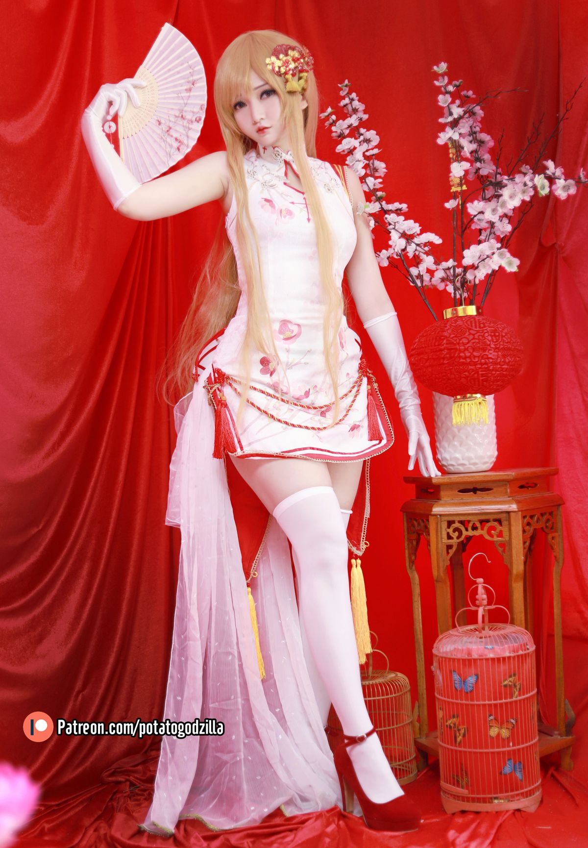 Coser@Potato Godzilla Asuna Yuuki Qipao 0002 4794033996.jpg