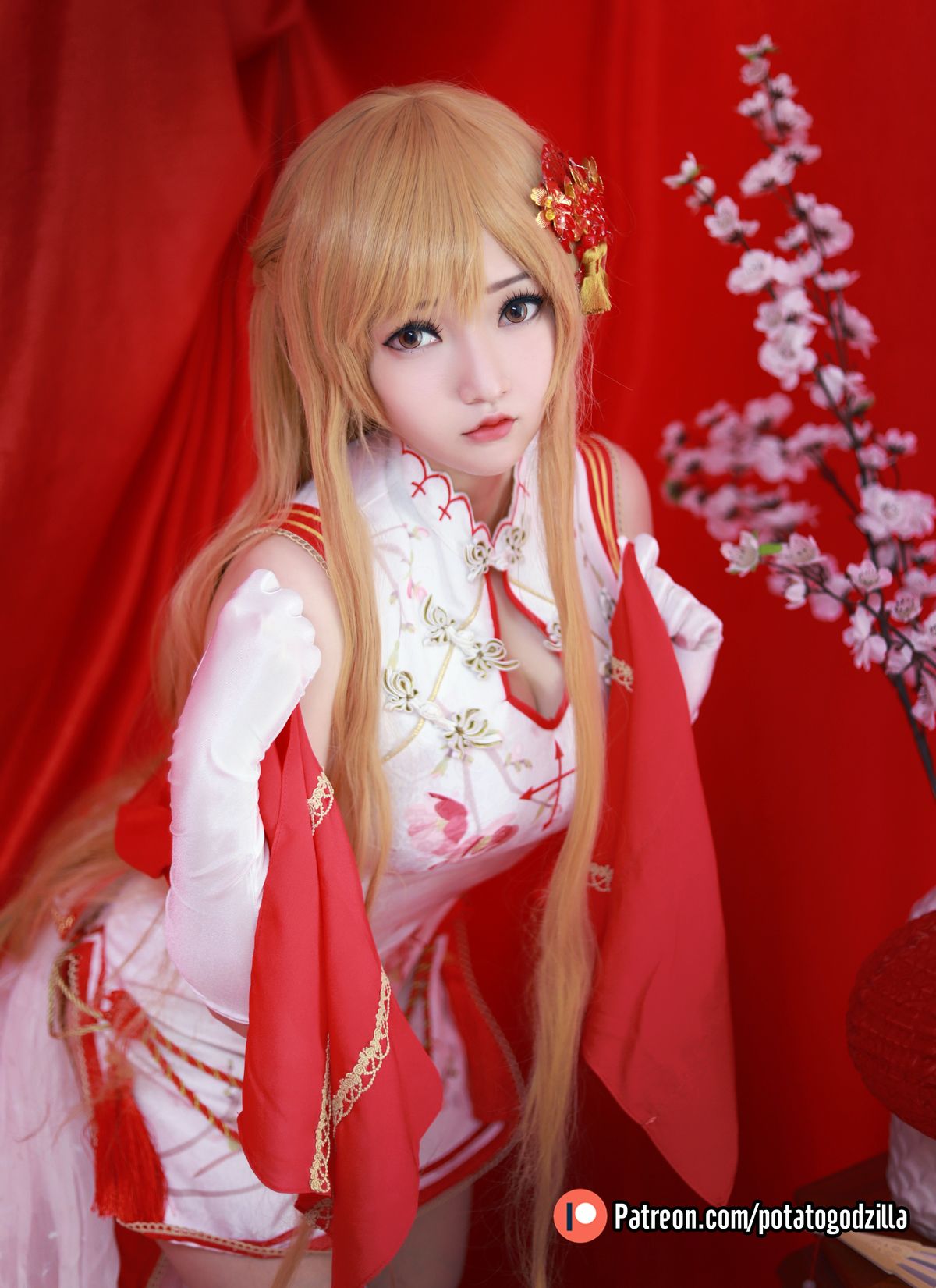 Coser@Potato Godzilla Asuna Yuuki Qipao 0004 8919642304.jpg