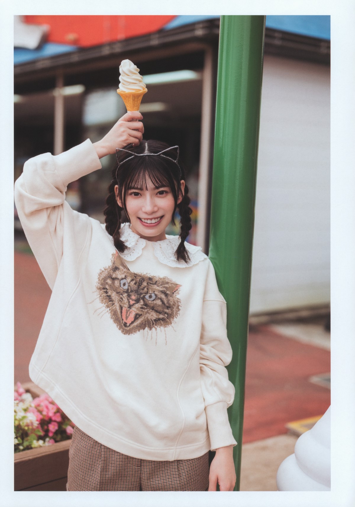 Photobook 日向坂46 東村芽依1st写真集 見つけた A 0014 2374521469.jpg