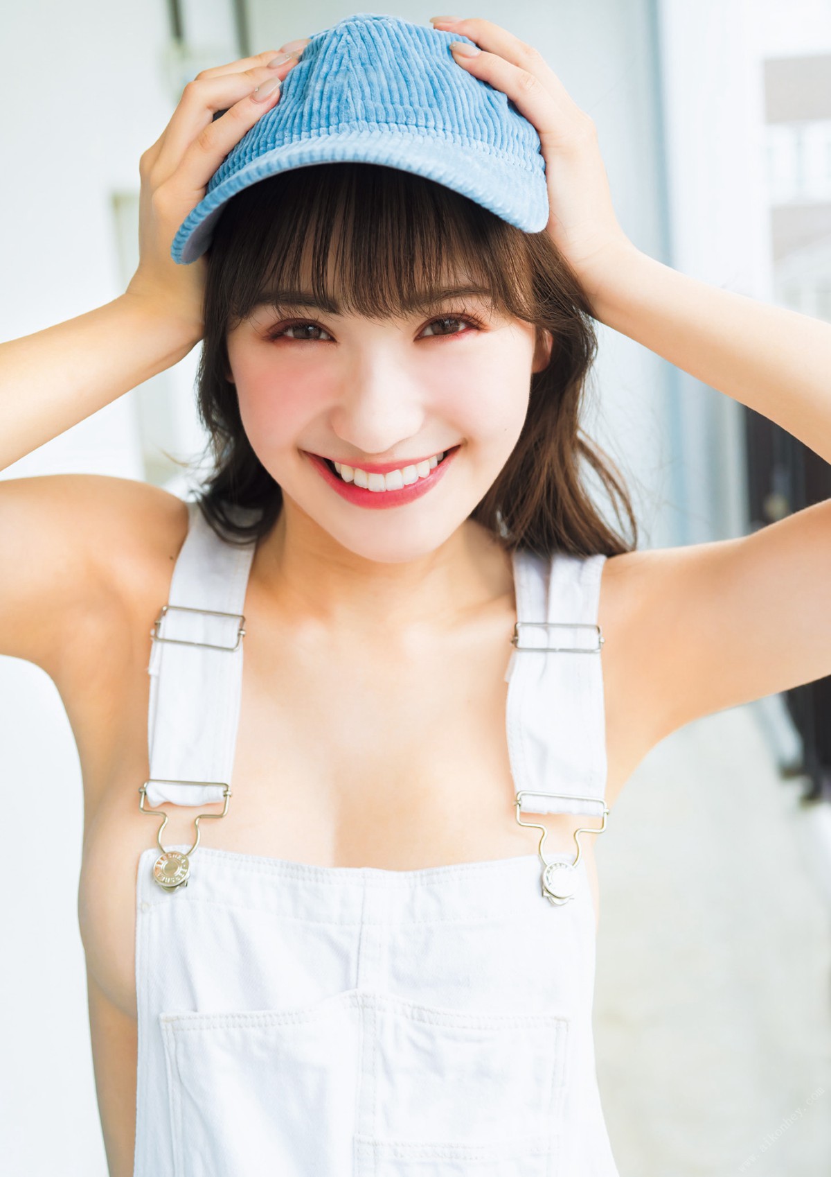 Photobook 2022 09 22 Ema Ito 伊藤愛真 1st Photobook Soleil ソレイユ B 0031 8982602234.jpg