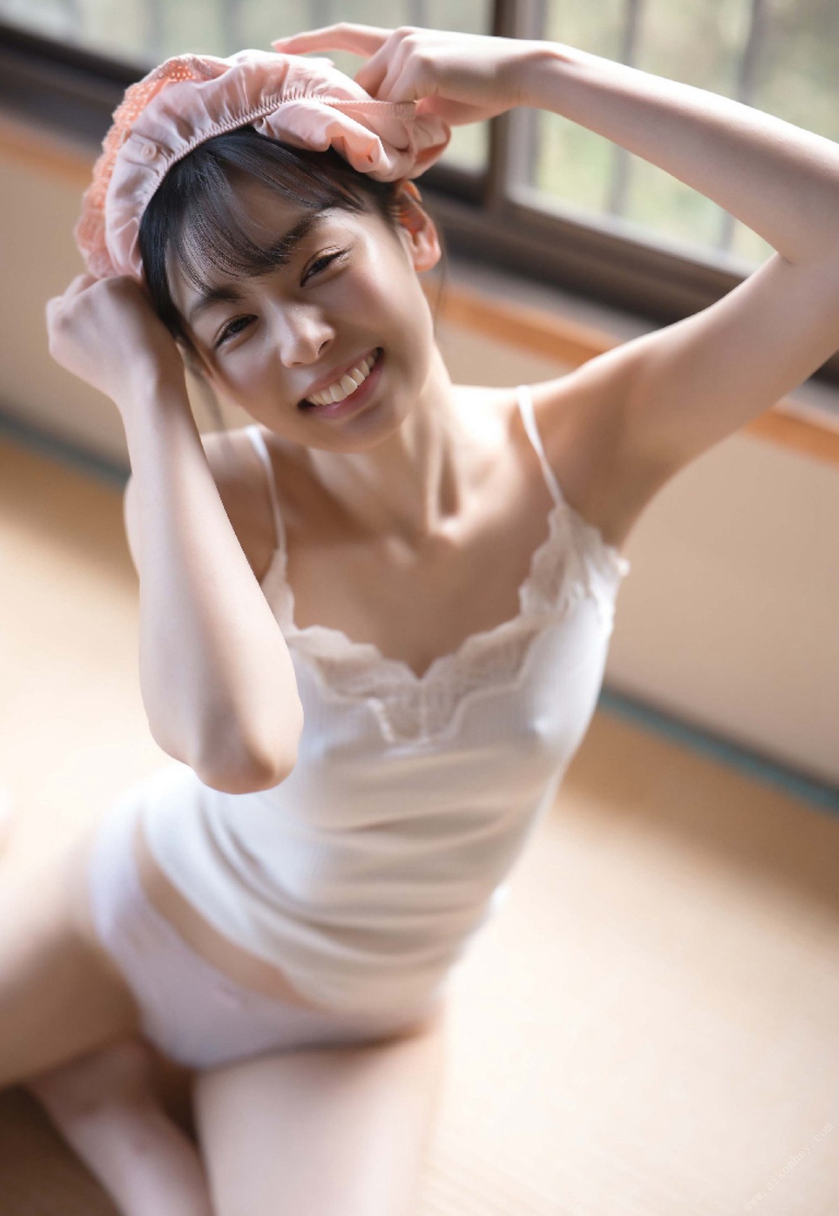 Photobook 2022 04 27 Ami Tokita 時田亜美 Clarity 0045 2620347861.jpg