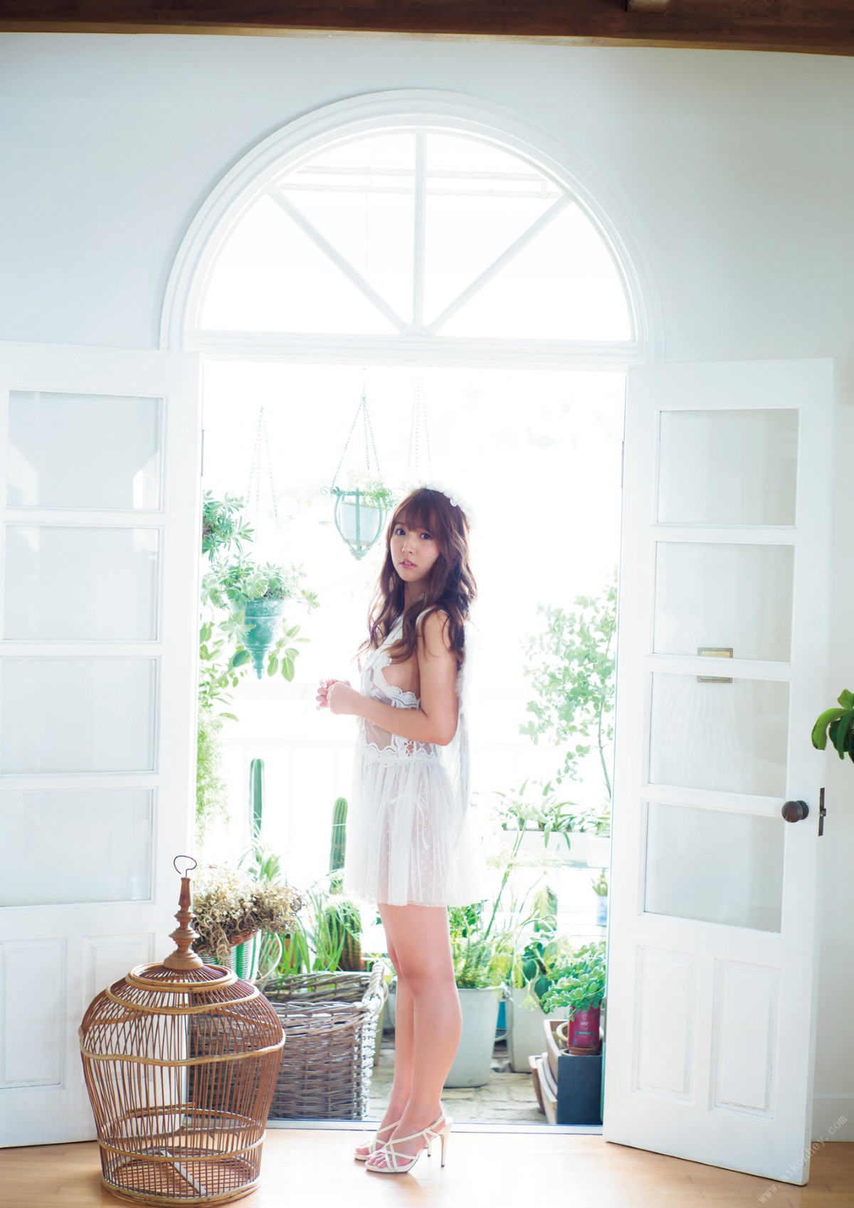 Photobook 2016 08 17 Yua Mikami 三上悠亜 Your Angel 0004 4323351687.jpg