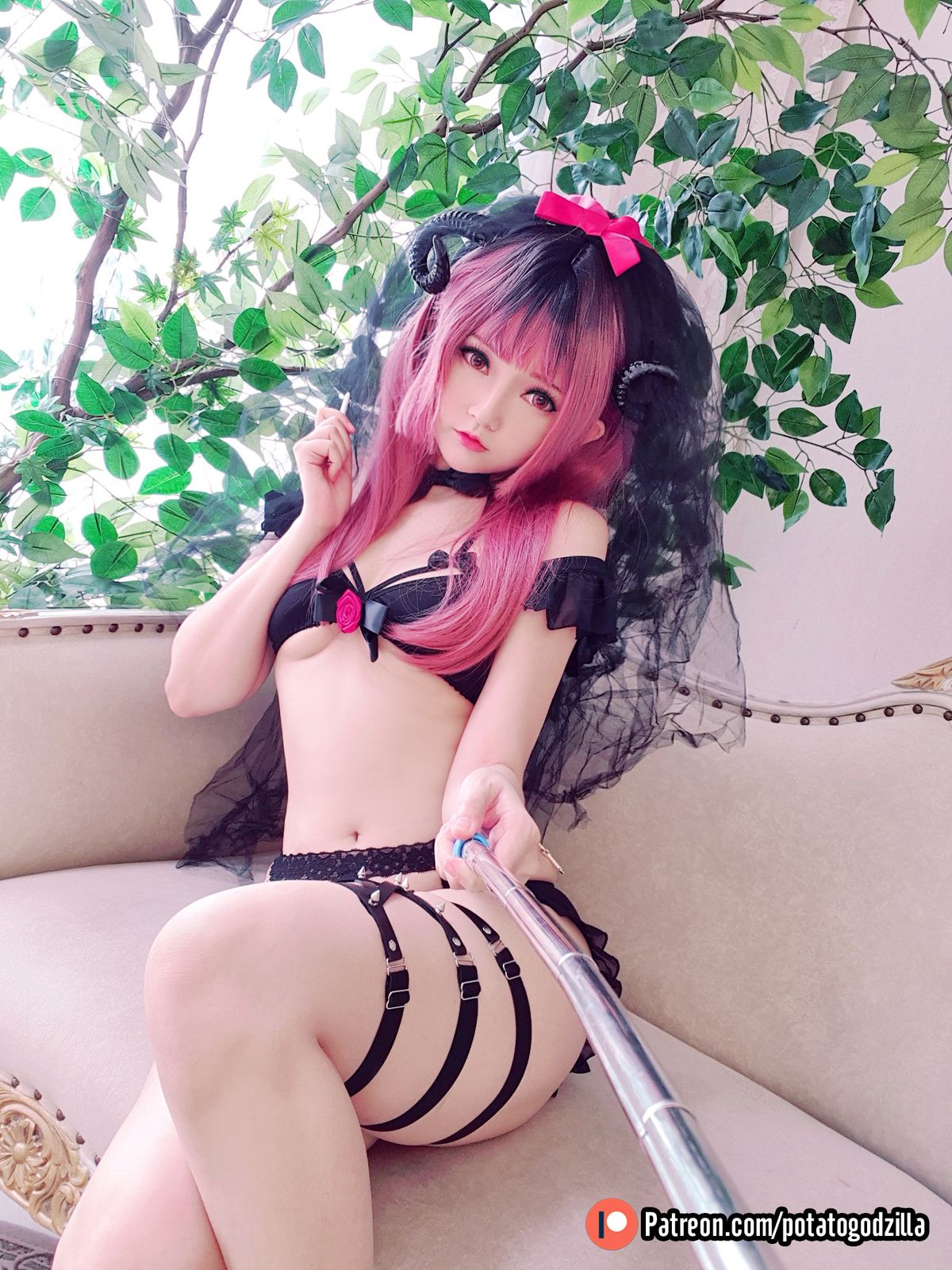 Coser@Potato Godzilla Lil Devil Bride 0044 1815483551.jpg