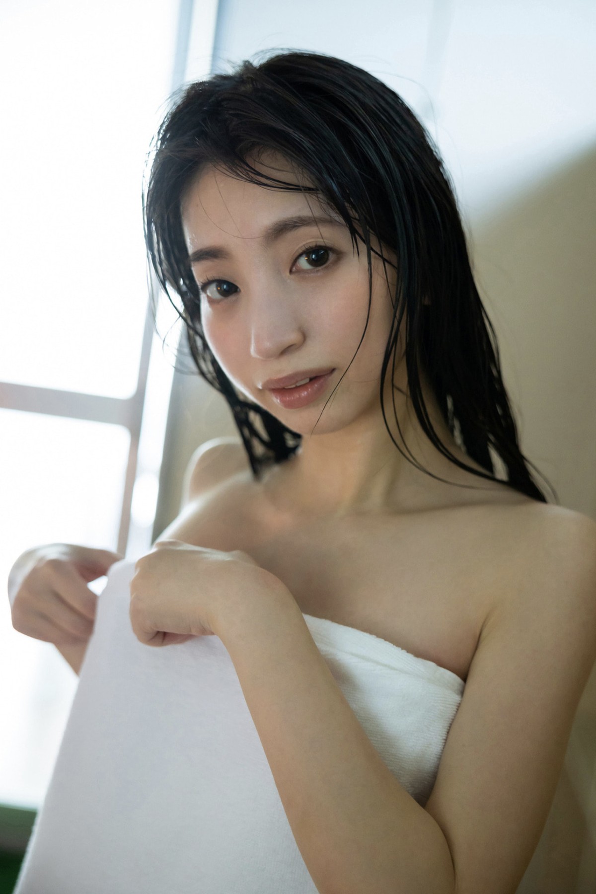 Photobook 2022 05 20 Kotone Toa 冬愛ことね Eternal Youth 0042 8645821845.jpg