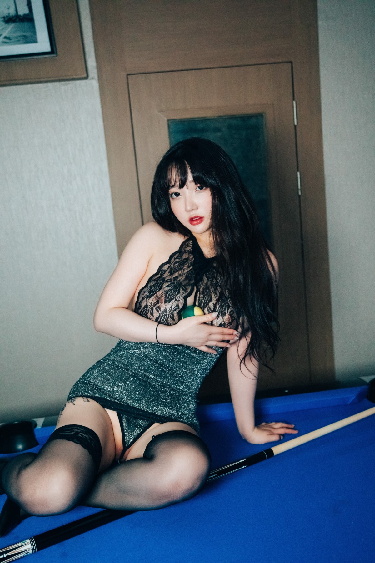 Loozy Son Ye Eun 손예은 Player S ver 0055 8868107218.jpg