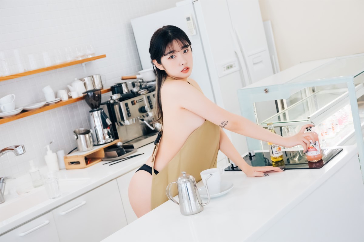 Loozy Sonson 손손 Nude Apron 0052 6536801613.jpg