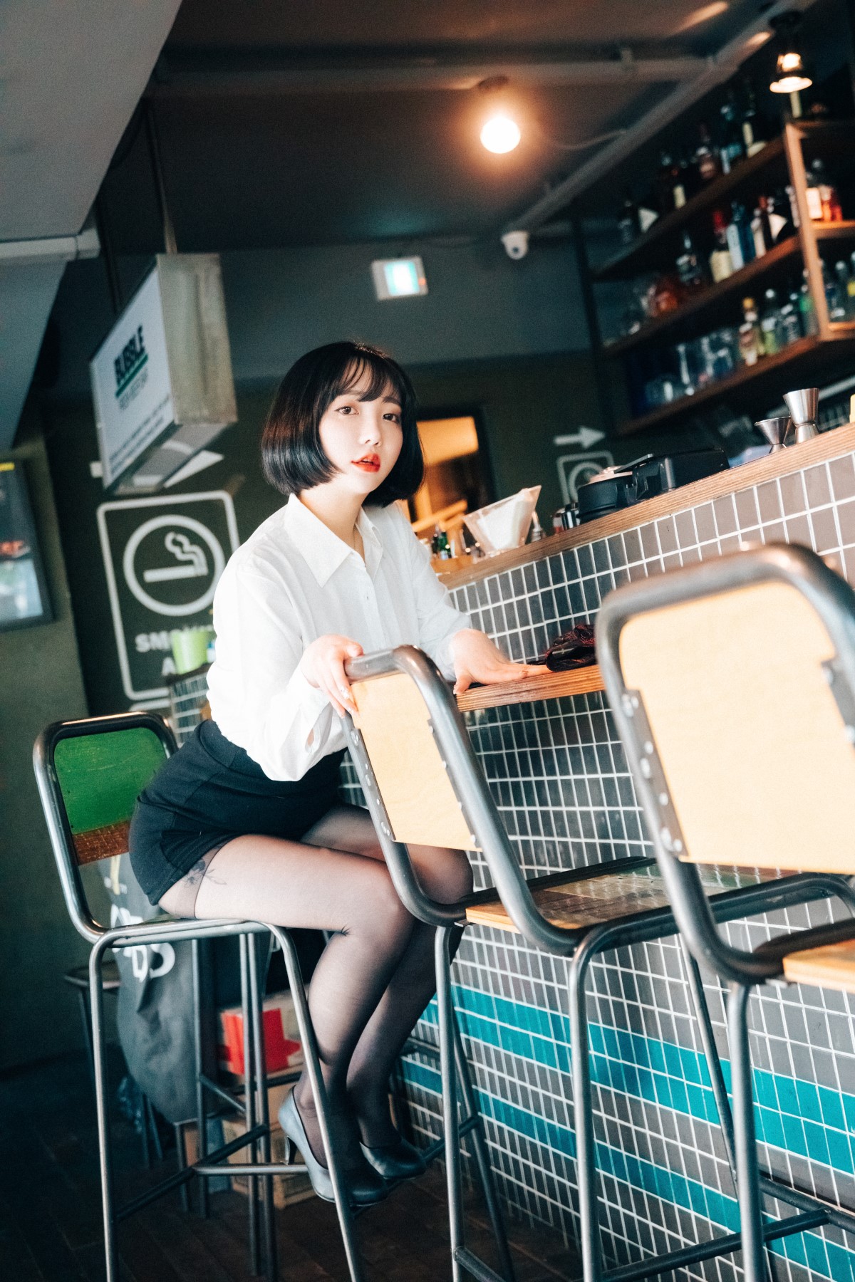 Loozy Son Ye Eun 손예은 Tainted Love Bar 0015 0747505067.jpg