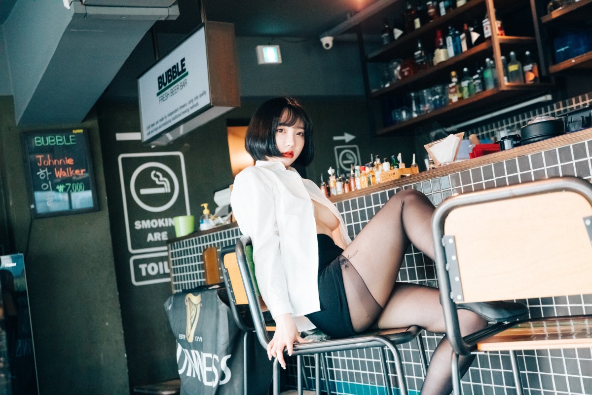 Loozy Son Ye Eun 손예은 Tainted Love Bar 0021 8002952625.jpg