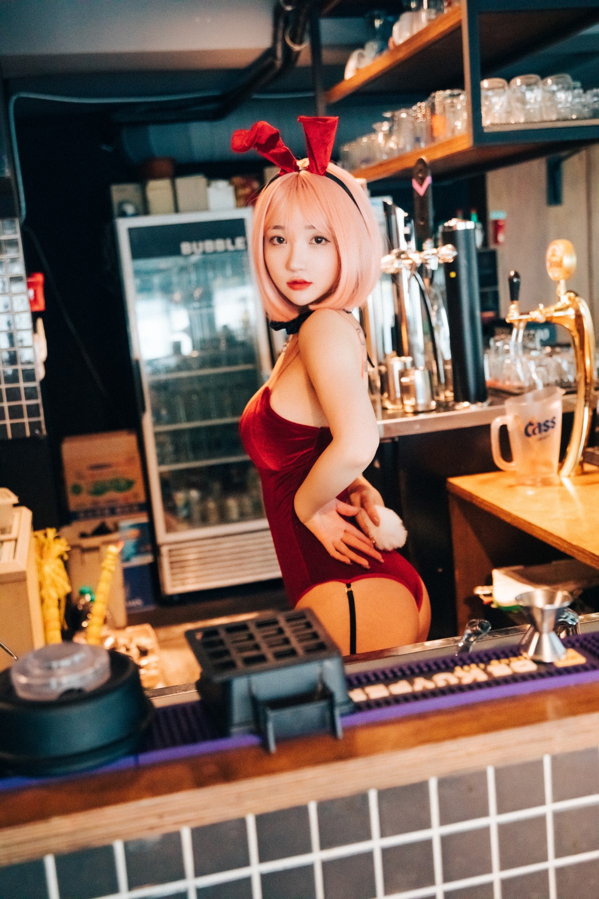 Loozy Son Ye Eun 손예은 Tainted Love Bar 0089 4608469432.jpg