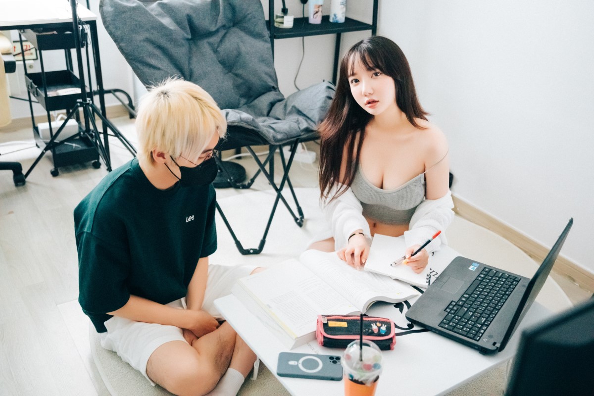 Loozy Son Ye Eun 손예은 Private Tutor S Ver 0001 0323999058.jpg