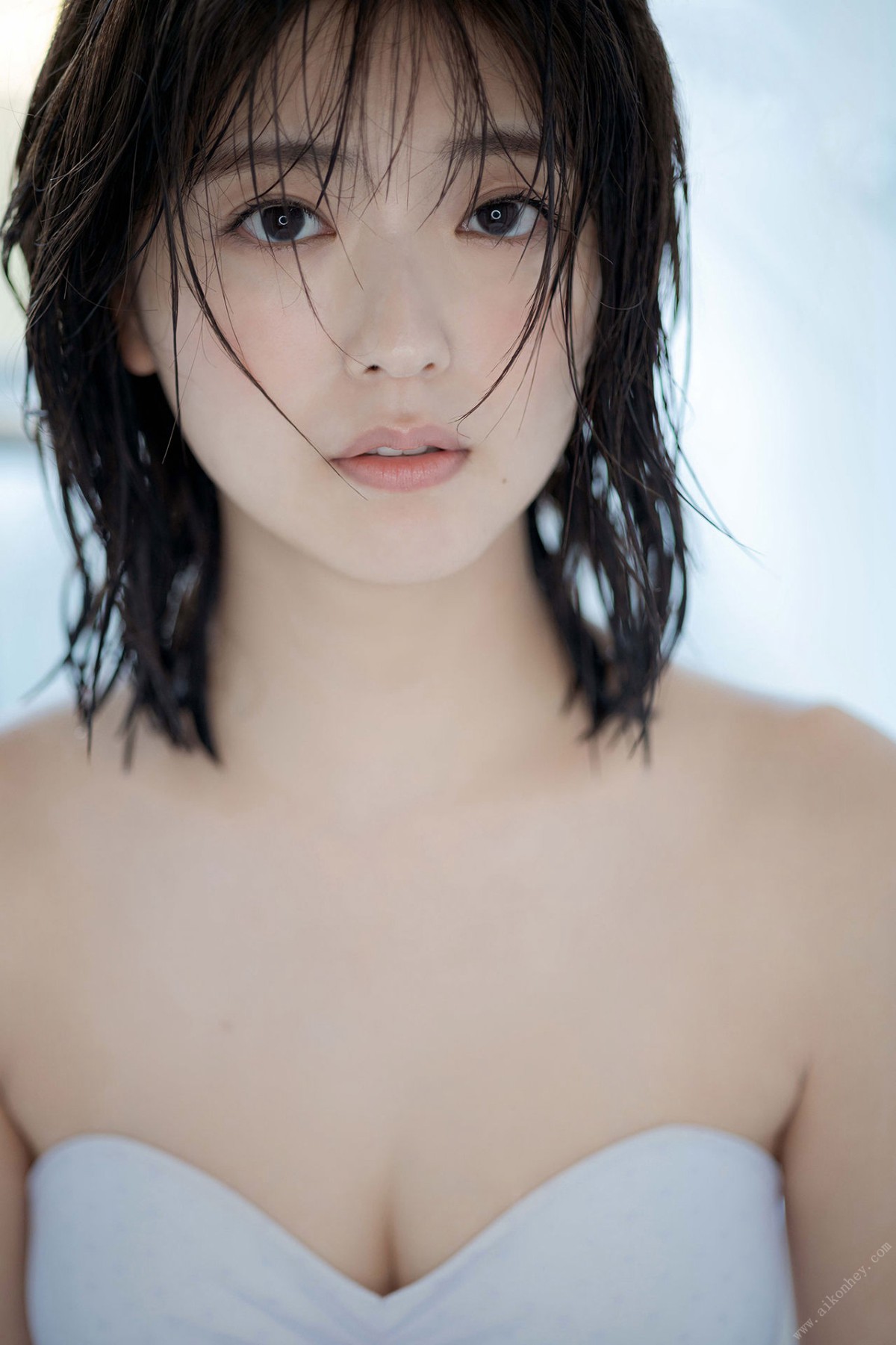 FRIDAY Digital Photobook 2022 10 20 Mio Kudo 工藤美桜 While Shining 0099 2178421917.jpg