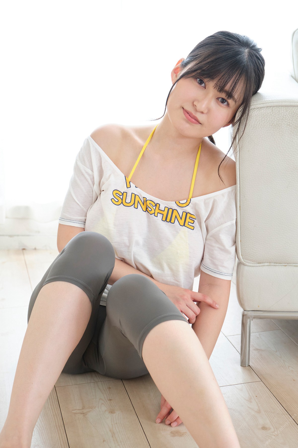 Photobook 2021 10 15 Miri Ichika 未梨一花 How About Some Ripe Fruit 0001 4103029043.jpg