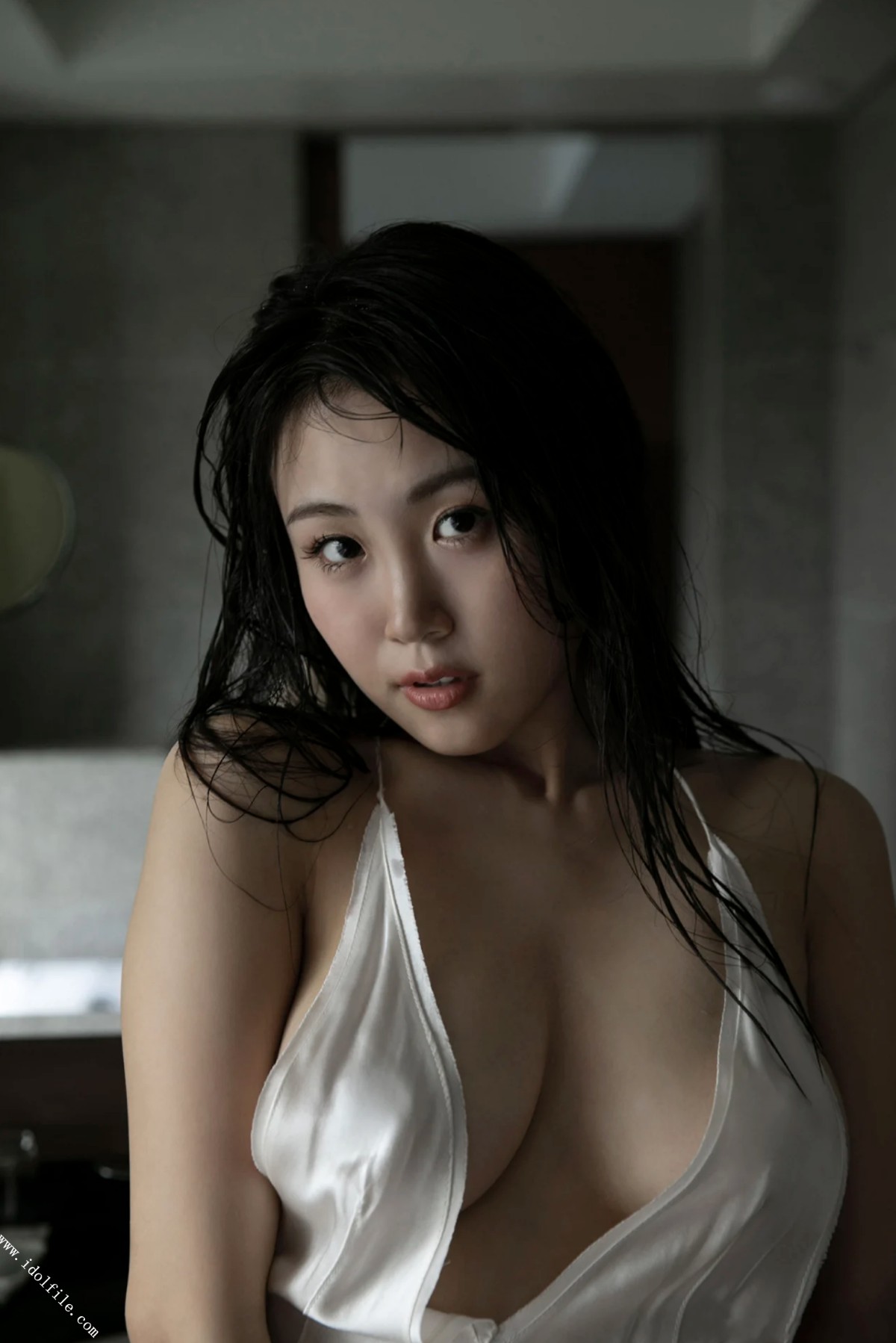 Photobook 2020 12 08 Haruka The Finest Body Disturbed Vol 001 0057 7045198275.jpg