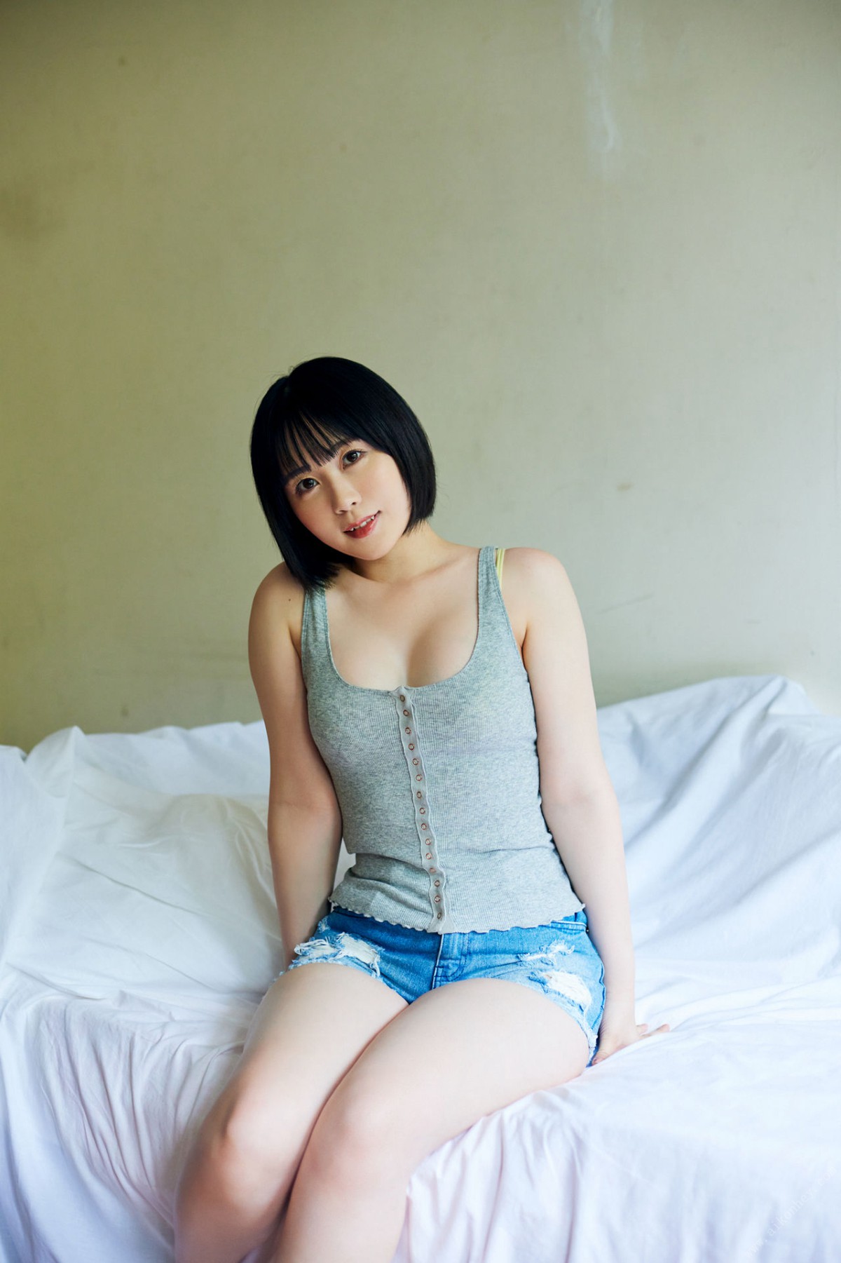 Photobook 01 01 2021 Yomichi Yuki 夜道雪 Marshmallow Body Of A Popular Voice Actor Part 2 0028 4712439574.jpg