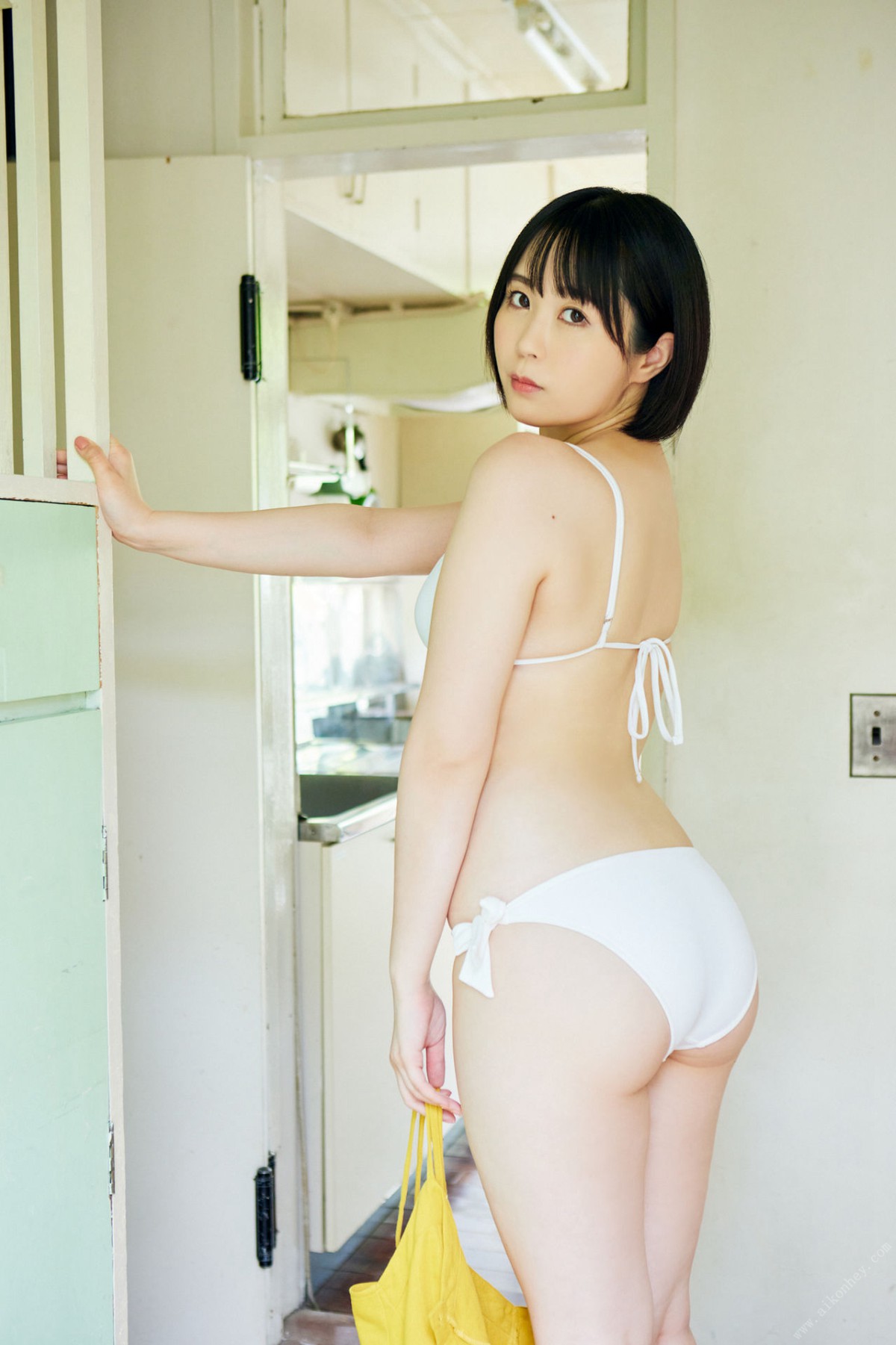 Photobook 01 01 2021 Yomichi Yuki 夜道雪 Marshmallow Body Of A Popular Voice Actor Part 1 0039 2568191839.jpg