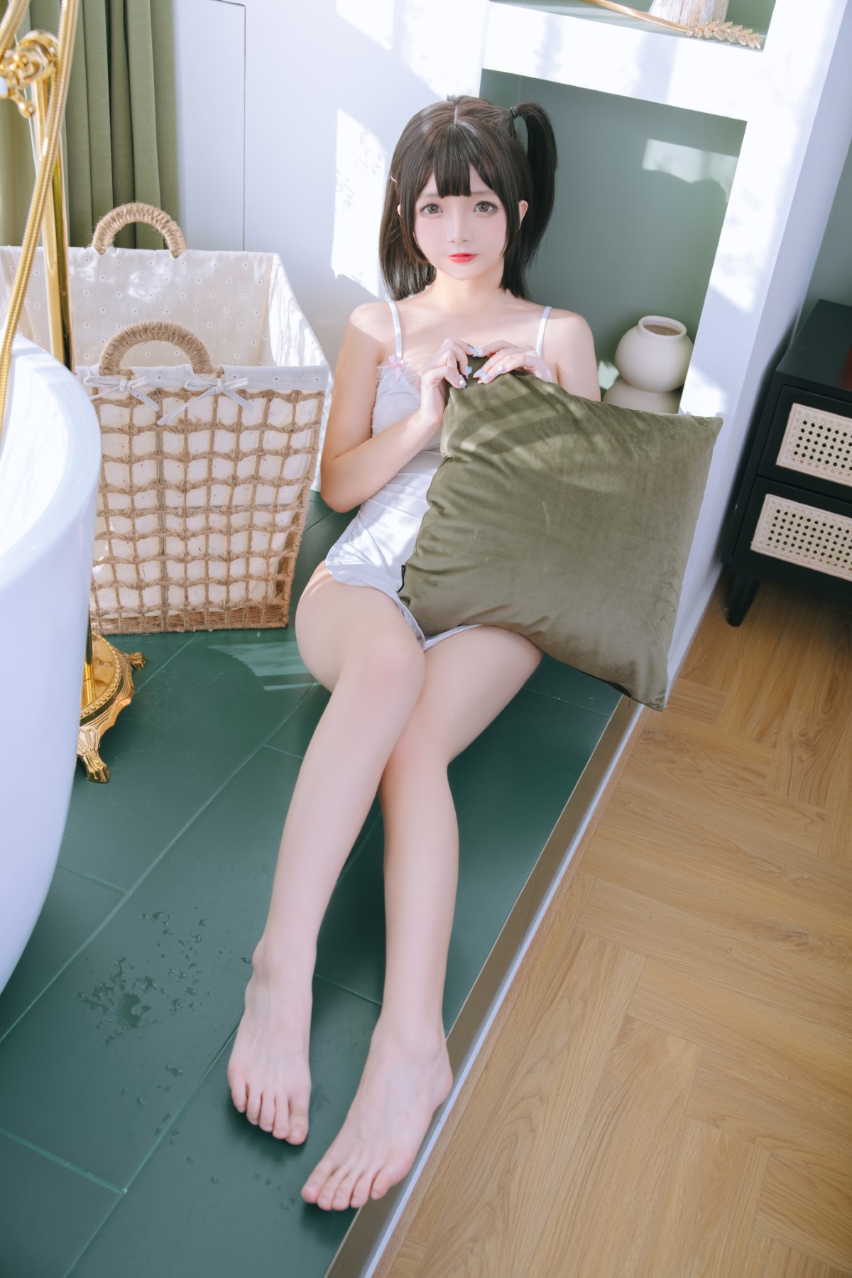 Coser@日奈娇 Vol 043 湿身小白裙 0016 5868422532.jpg