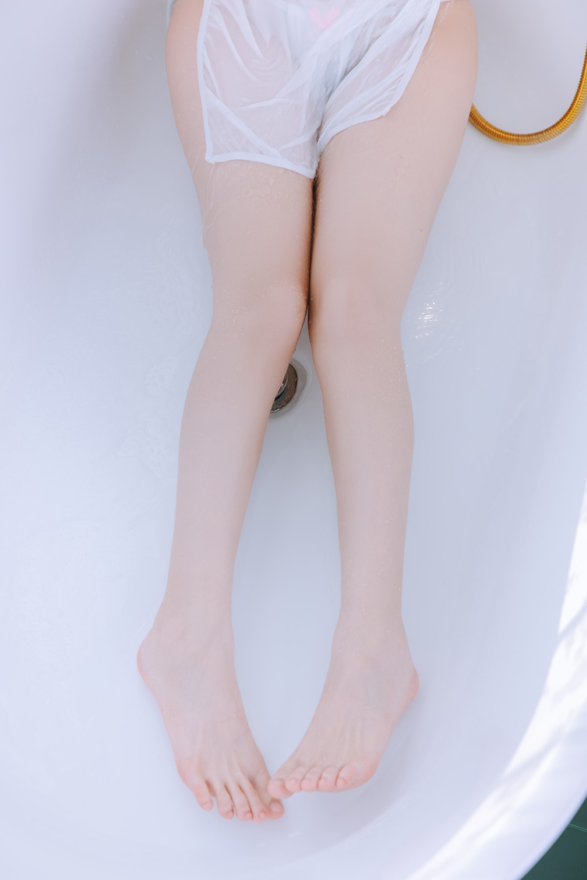 Coser@日奈娇 Vol 043 湿身小白裙 0036 9101887510.jpg