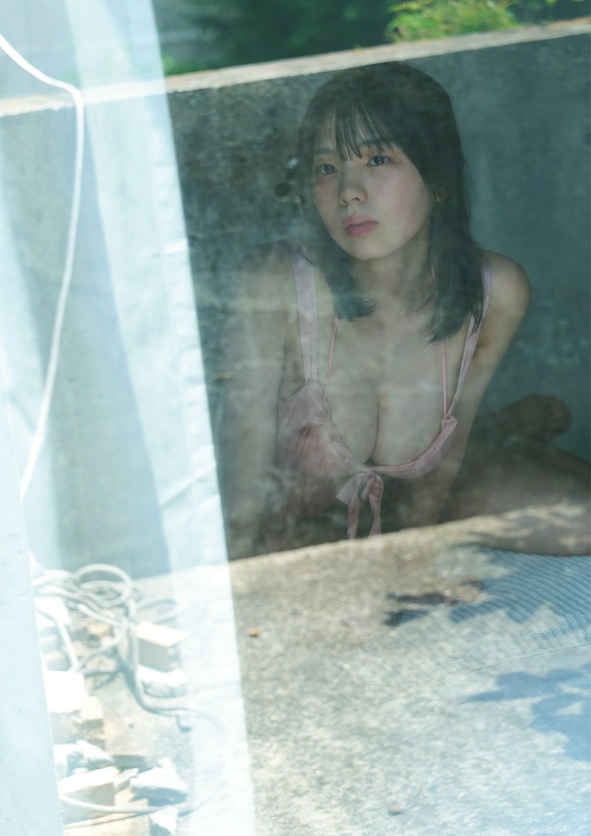 Brody Photobook 2022 10 31 Hina Kikuchi 菊地姫奈 Mon Aspiration 0002 5341371996.jpg