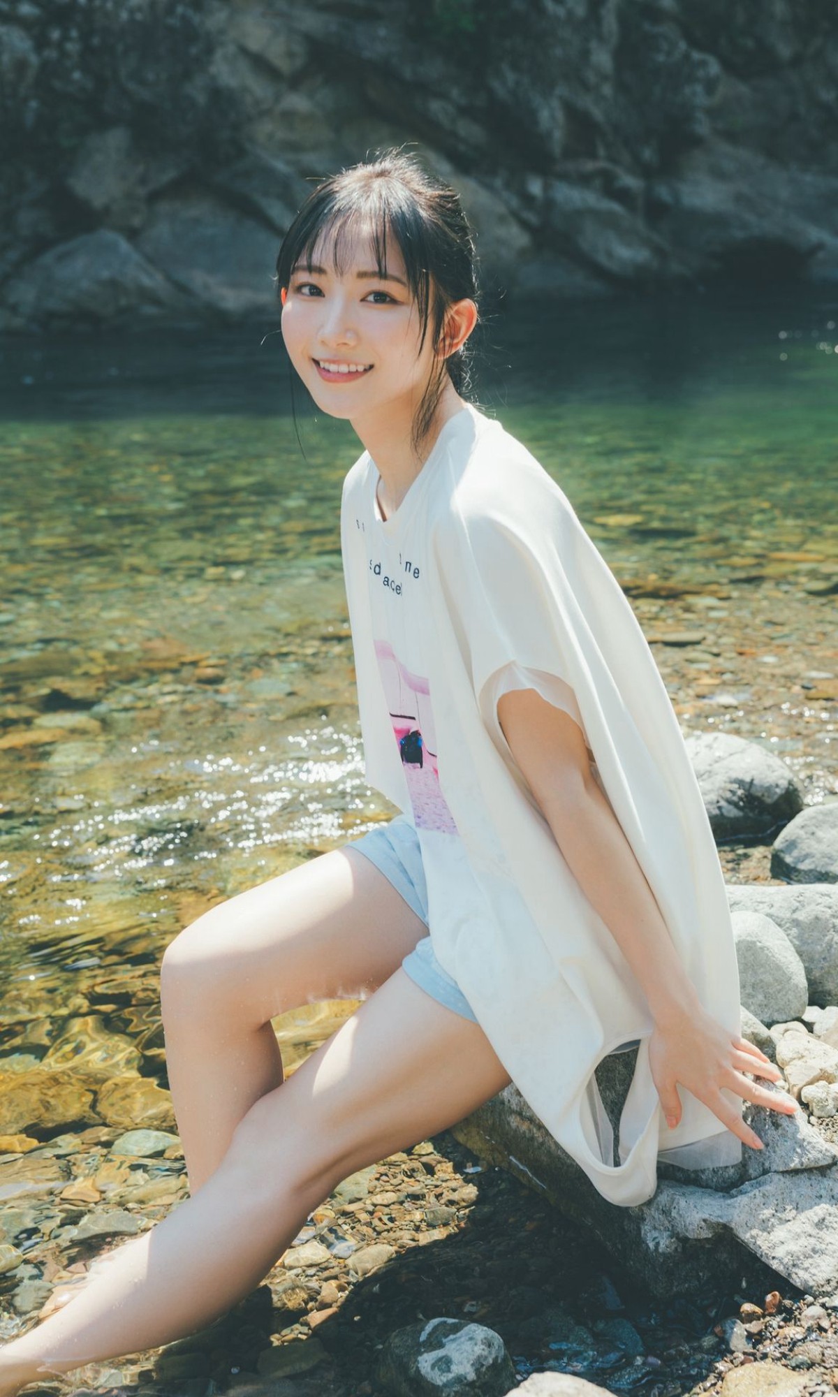 YJ PHOTO BOOKデジタル限定 2022 09 26 Nagisa Aoyama 青山なぎさ Photo Collection Young Ladys Summer Vacation Weekly Pre 0009 2566396519.jpg