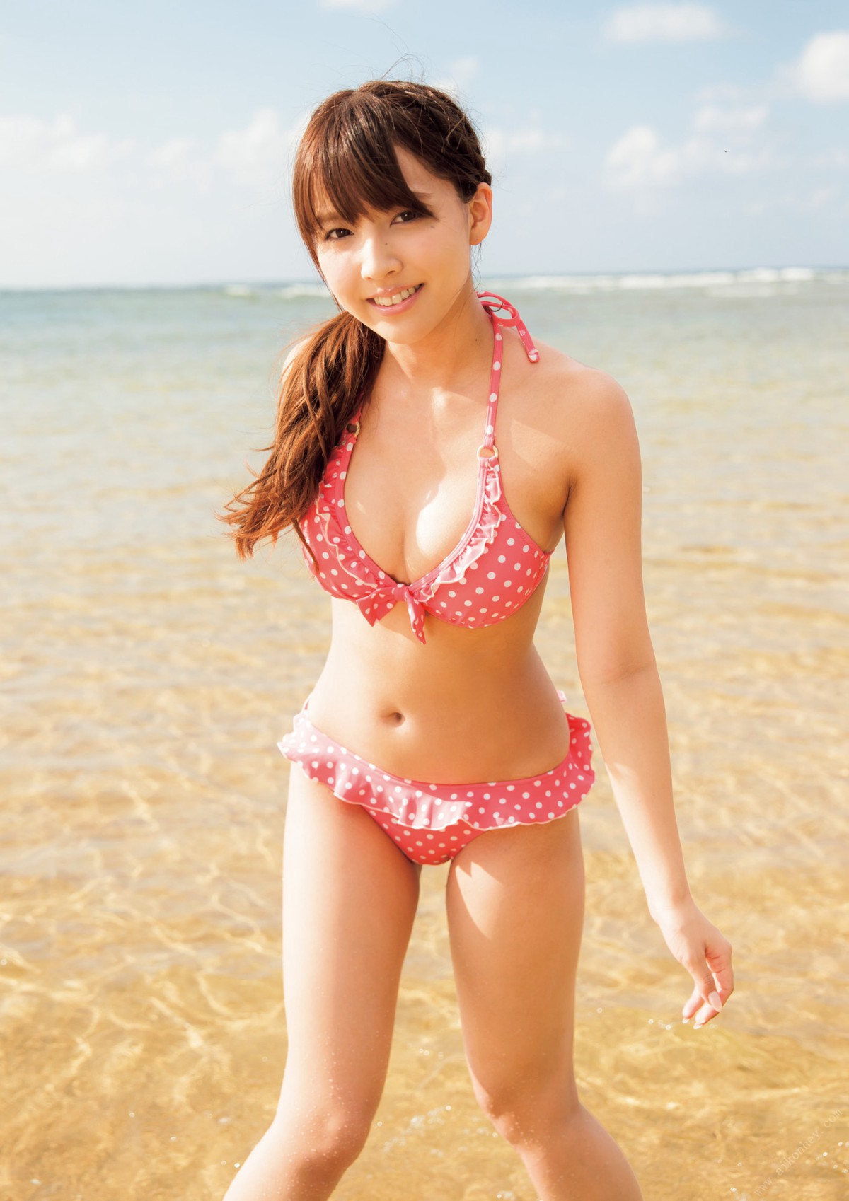 Photobook 2015 12 18 Yua Mikami 三上悠亜 Here You Are 0011 8285126527.jpg