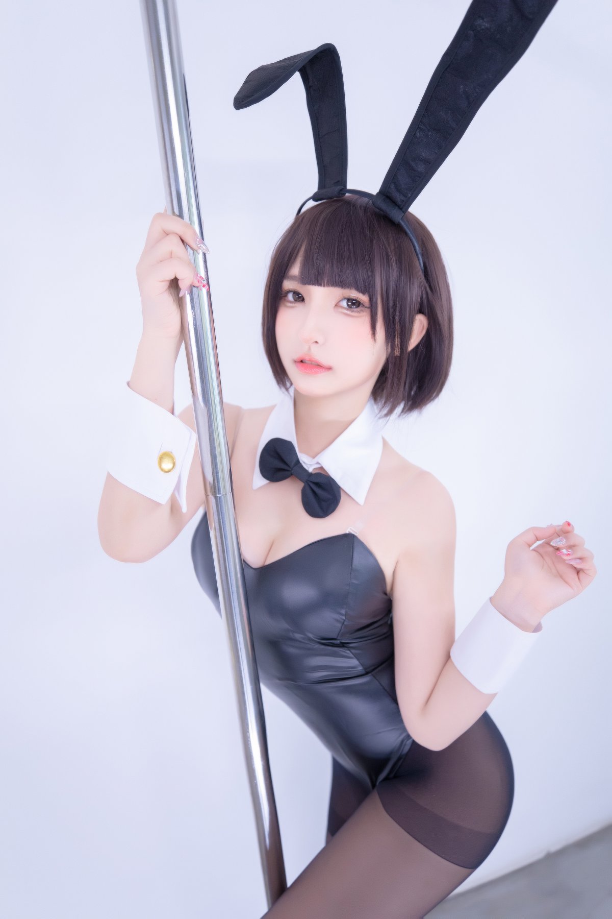 Coser@神楽坂真冬 Vol.077 兔女郎与钢管 A 0011