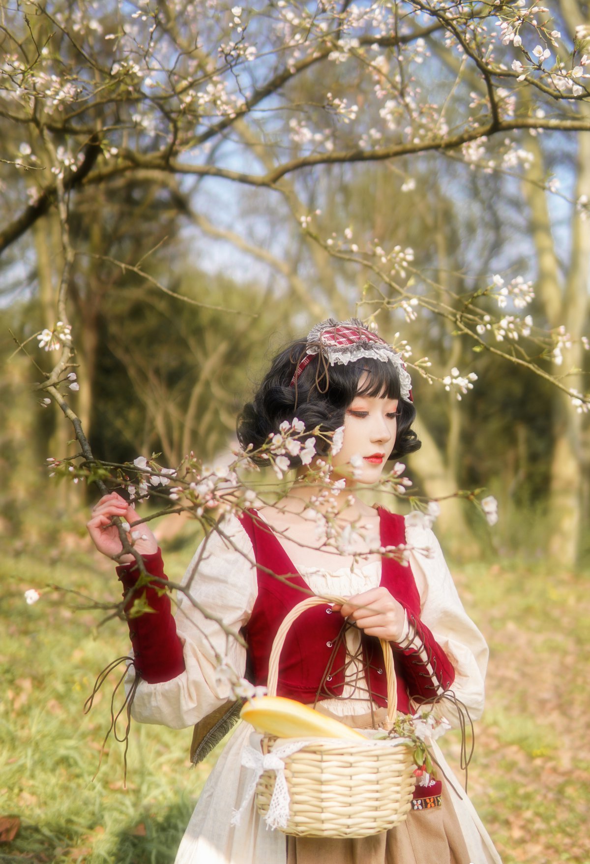 Coser@阿包也是兔娘 Vol.019 lolita红裙2 0002