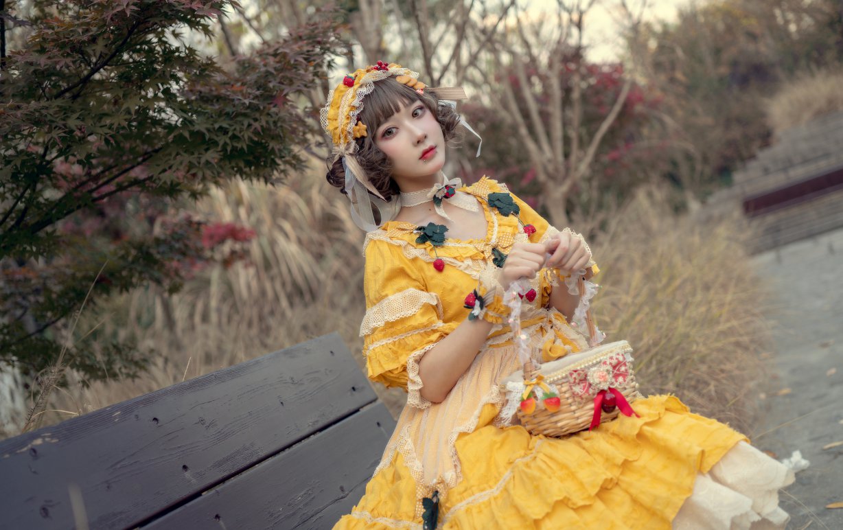 Coser@阿包也是兔娘 Vol.018 lolita黄裙 0002