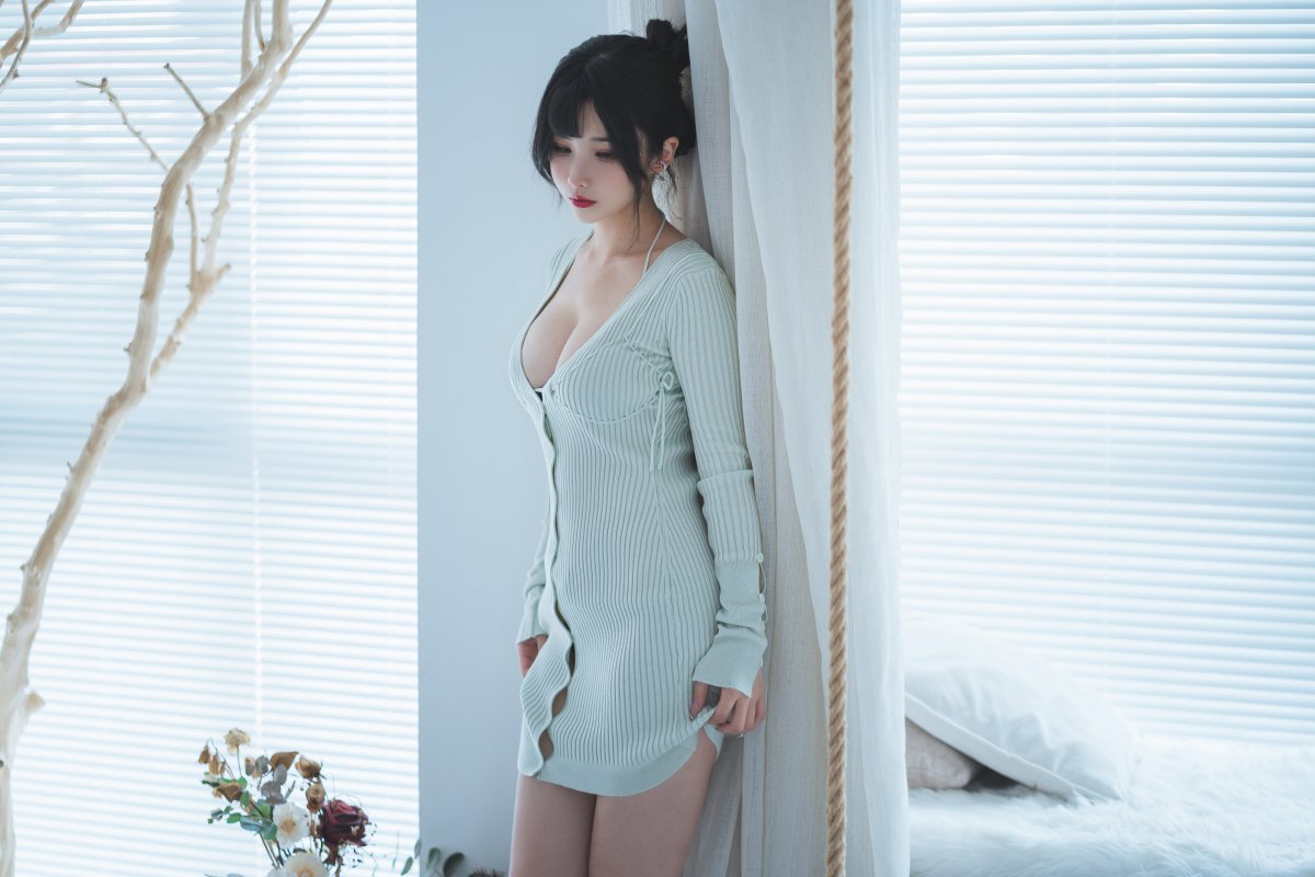 Coser@rioko凉凉子 Vol.073 人妻毛衣 0041