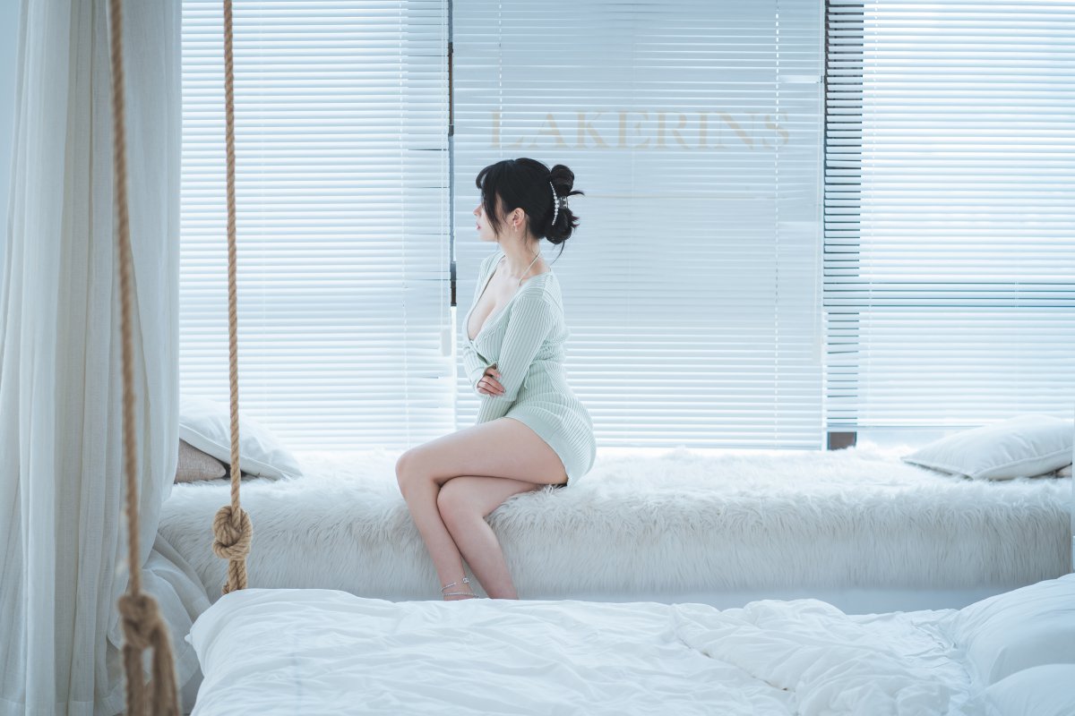 Coser@rioko凉凉子 Vol.073 人妻毛衣 0045